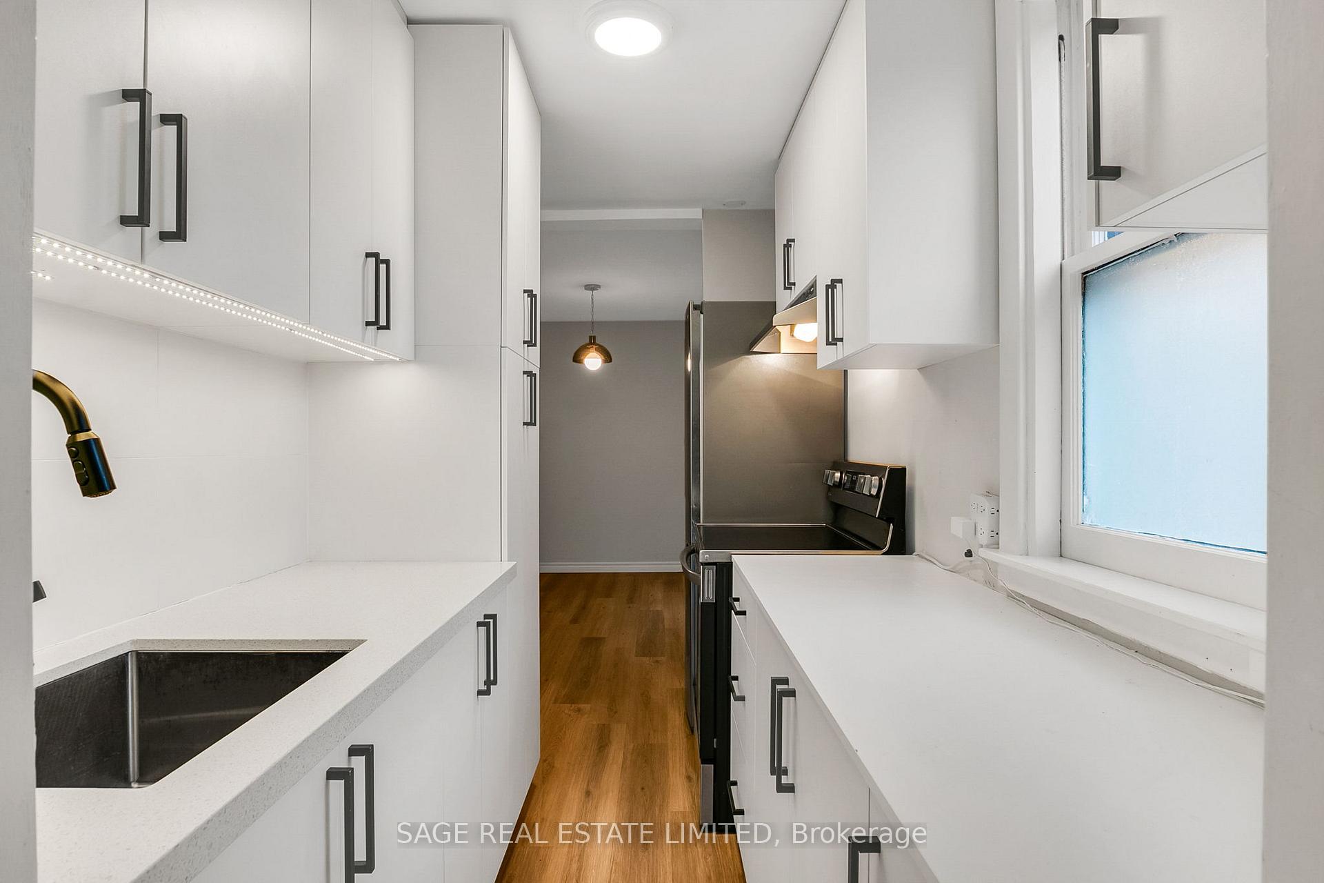 Photo 12 of Unit Upper, 633 St Clair Avenue W, Toronto, Wychwood — HOMEH