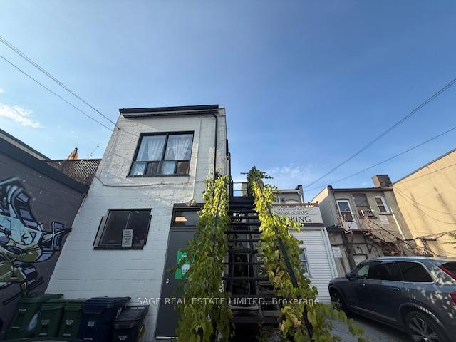 Photo 23 of Unit Upper, 633 St Clair Avenue W, Toronto, Wychwood — HOMEH