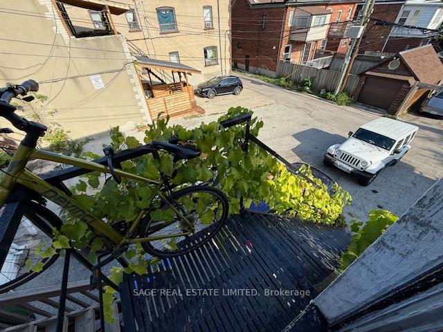 Photo 24 of Unit Upper, 633 St Clair Avenue W, Toronto, Wychwood — HOMEH