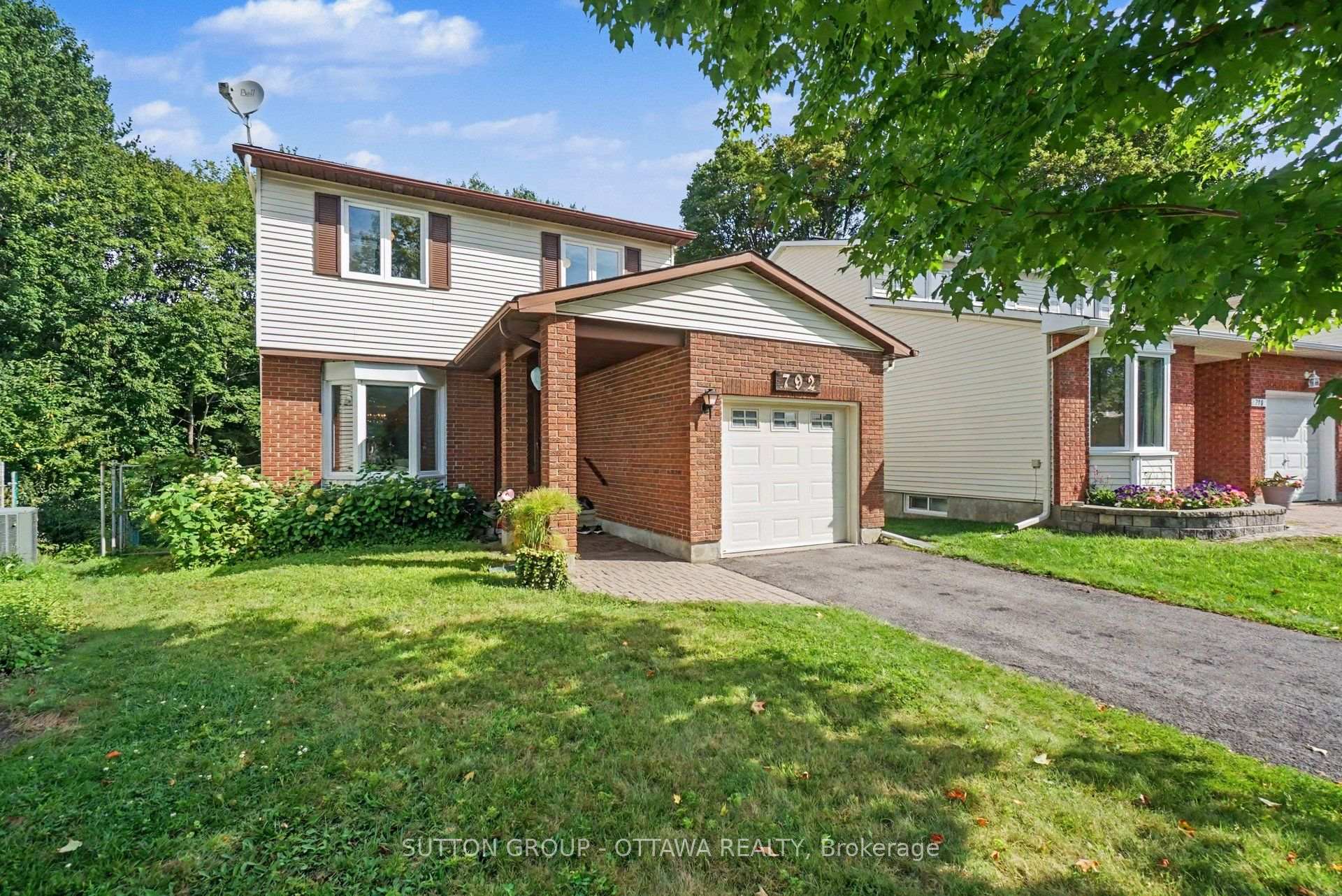 Photo 1 of 792 Harlequin Crescent, Ottawa, Chatelaine Village — HOMEH