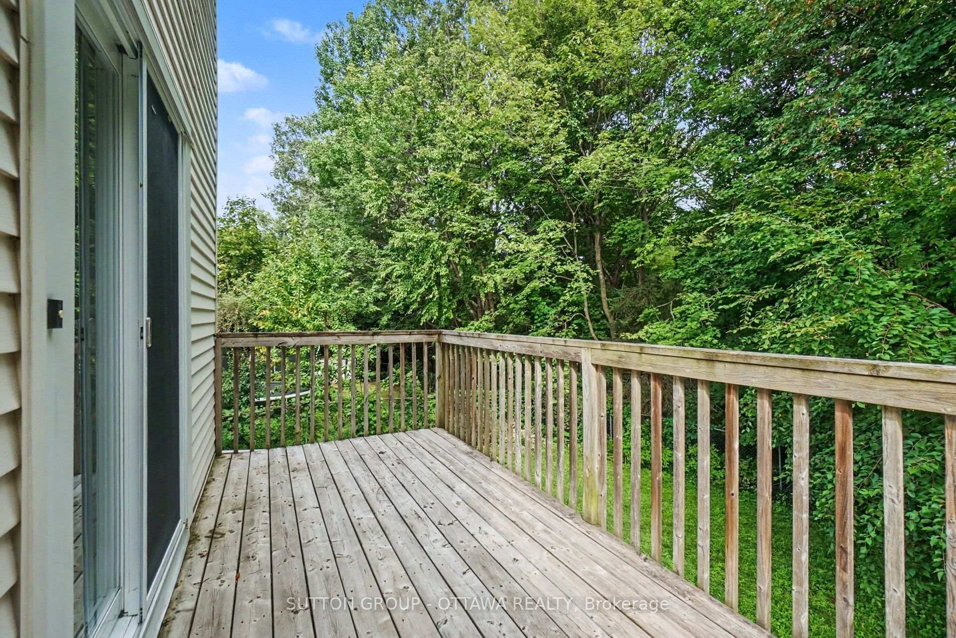 Photo 14 of 792 Harlequin Crescent, Ottawa, Chatelaine Village — HOMEH
