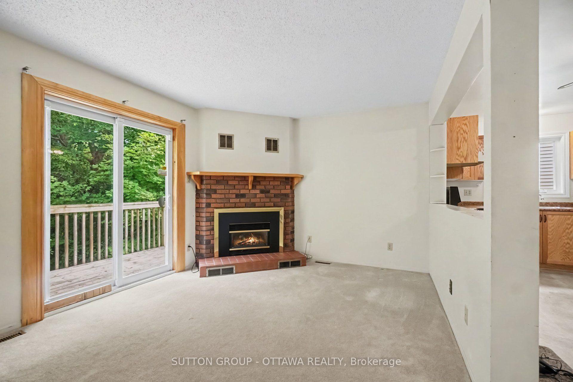 Photo 13 of 792 Harlequin Crescent, Ottawa, Chatelaine Village — HOMEH