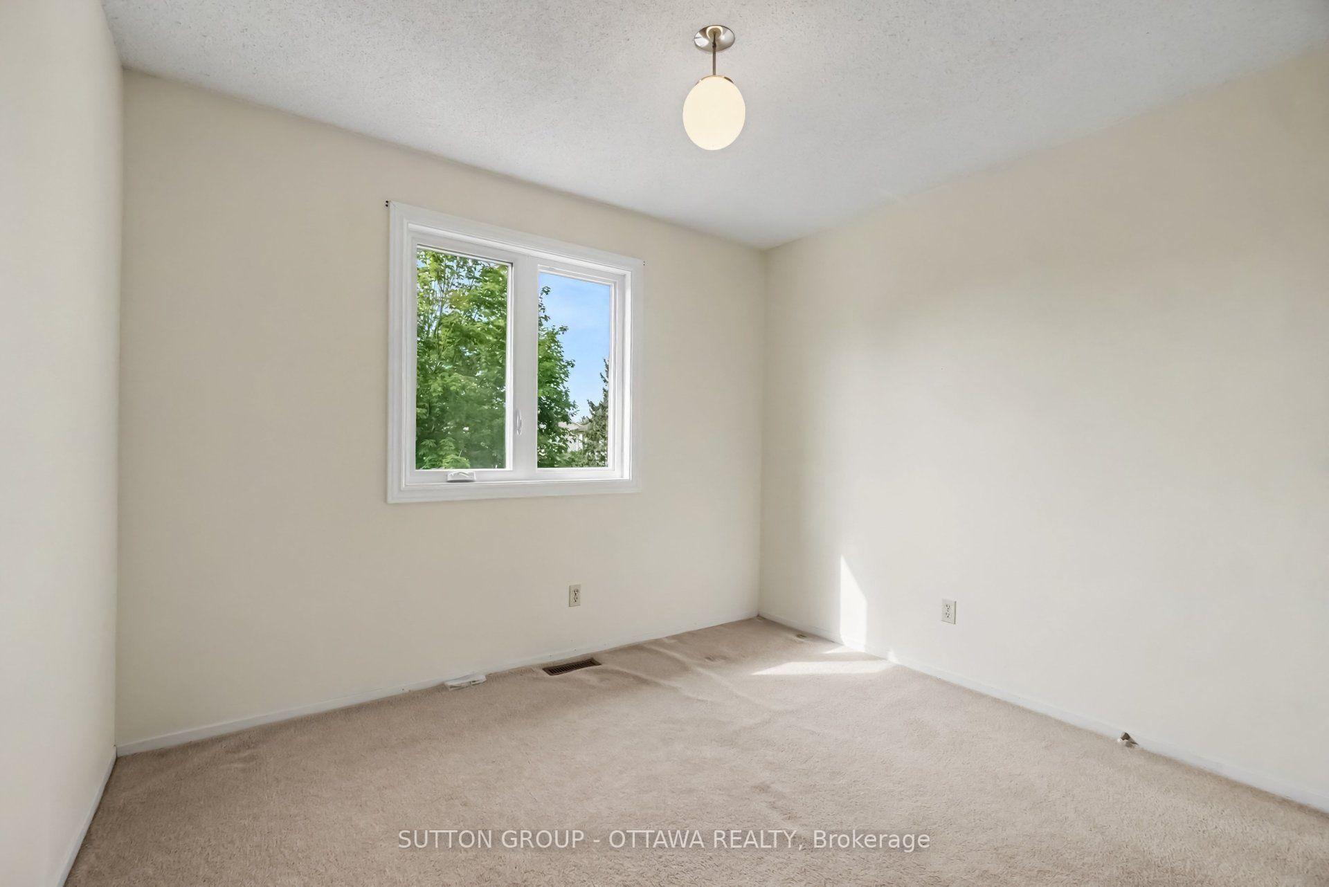 Photo 36 of 792 Harlequin Crescent, Ottawa, Chatelaine Village — HOMEH