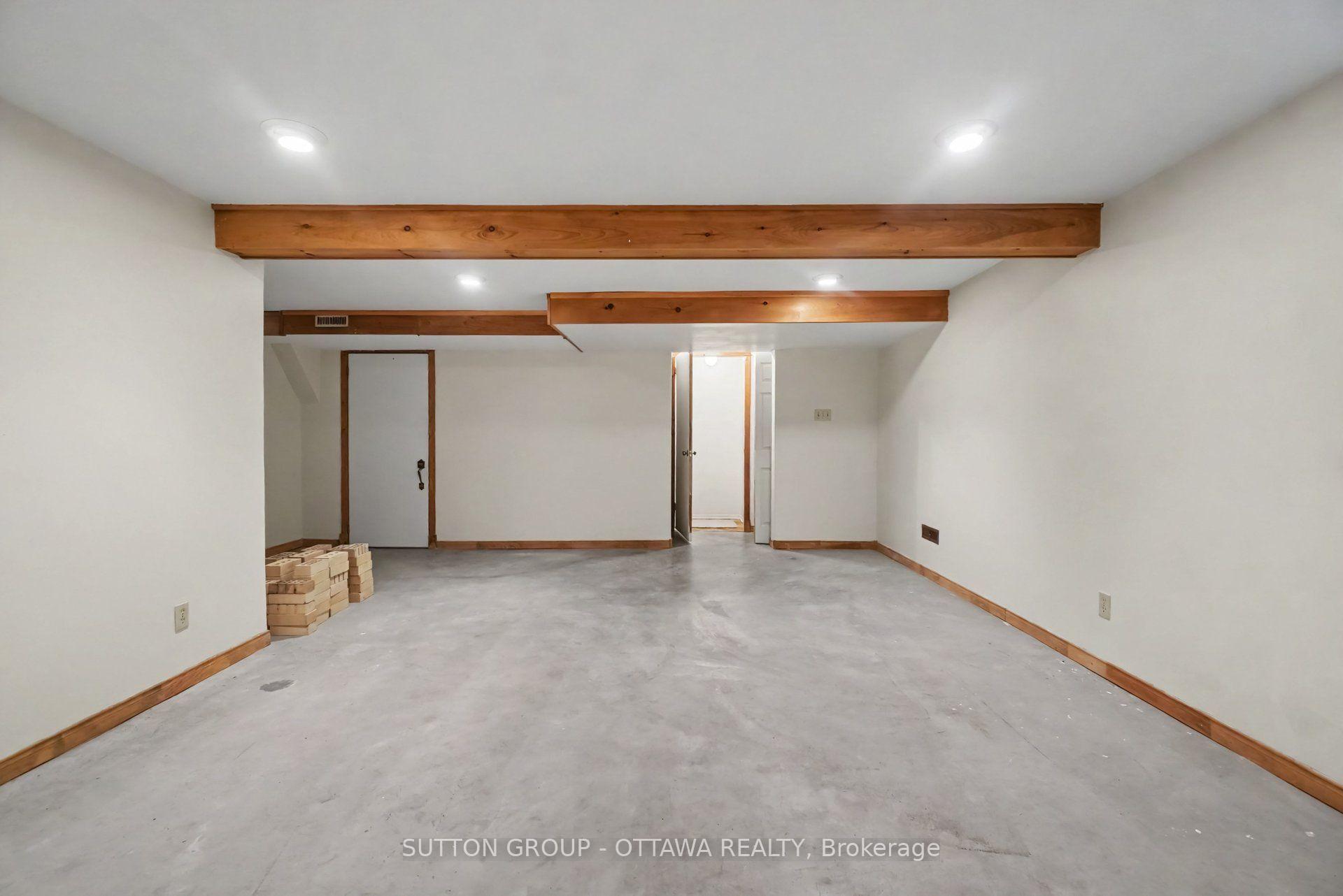Photo 40 of 792 Harlequin Crescent, Ottawa, Chatelaine Village — HOMEH