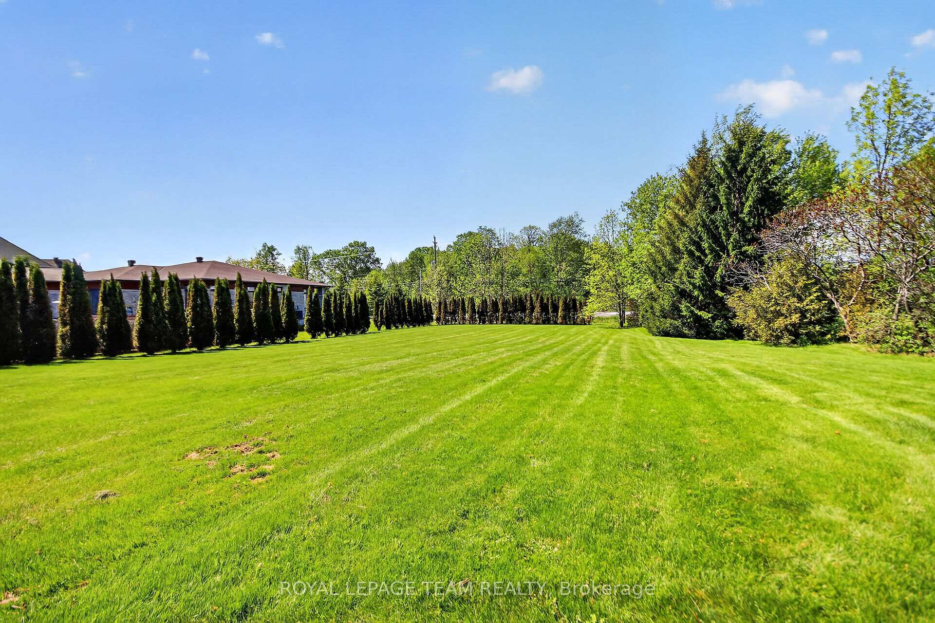 Photo 4 of 5472 Wicklow Drive, Ottawa, Manotick Village & Manotick Estates — HOMEH