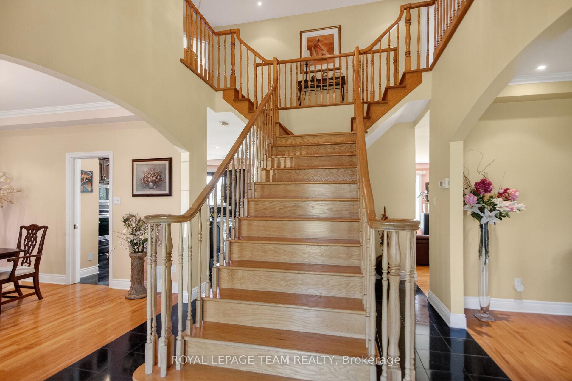 Photo 5 of 5472 Wicklow Drive, Ottawa, Manotick Village & Manotick Estates — HOMEH