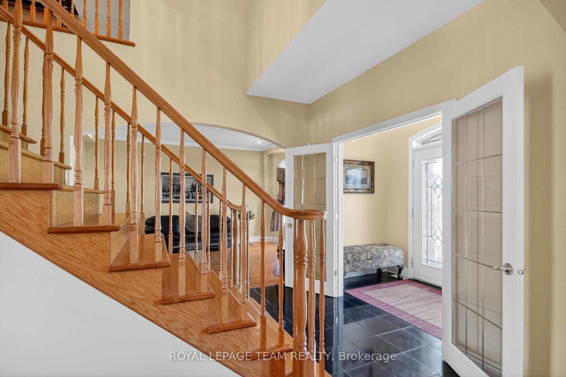 Photo 7 of 5472 Wicklow Drive, Ottawa, Manotick Village & Manotick Estates — HOMEH