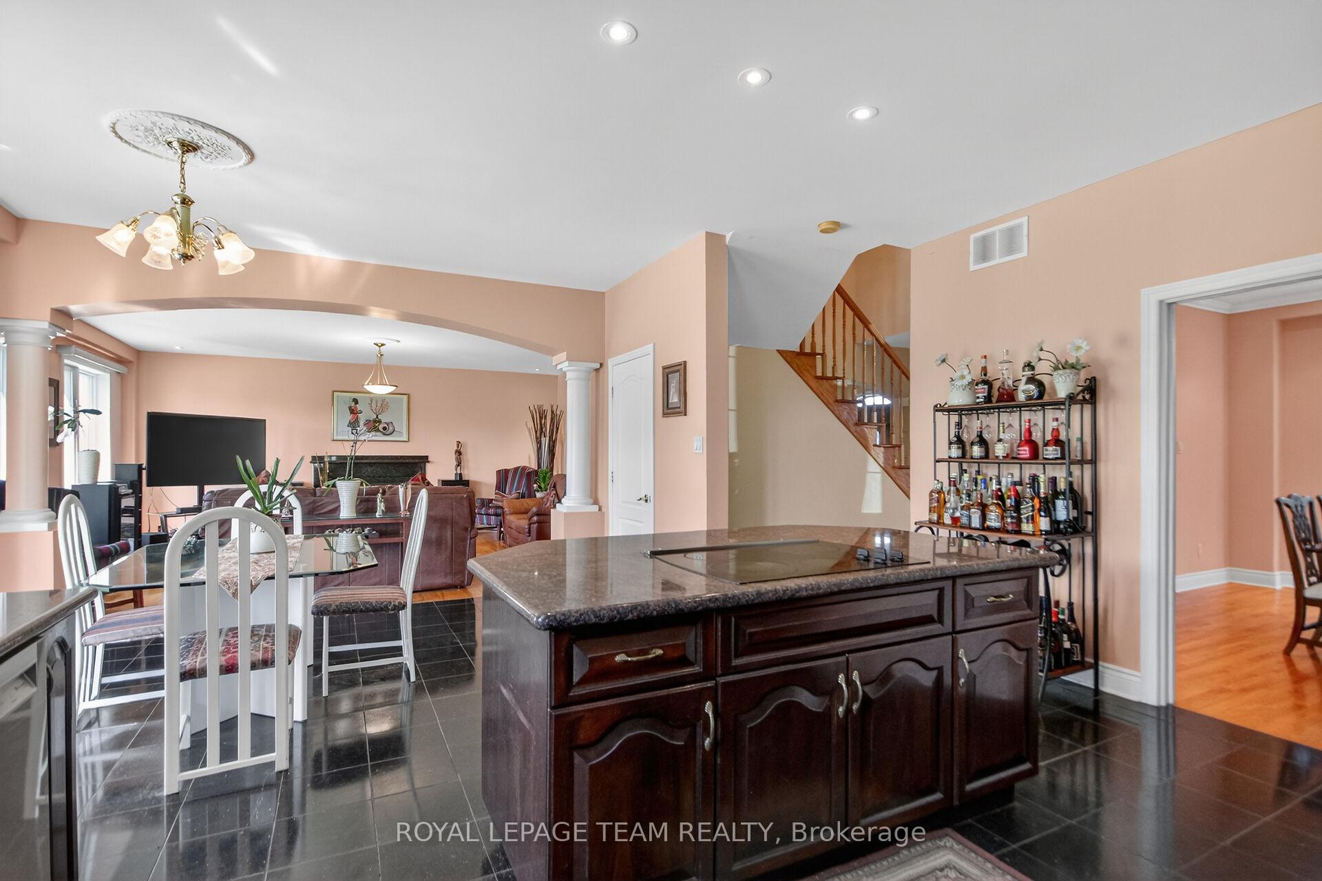 Photo 13 of 5472 Wicklow Drive, Ottawa, Manotick Village & Manotick Estates — HOMEH