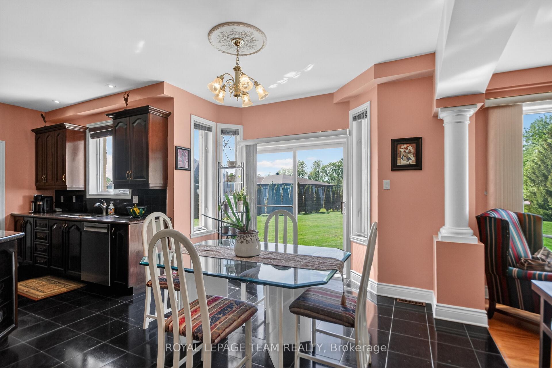 Photo 16 of 5472 Wicklow Drive, Ottawa, Manotick Village & Manotick Estates — HOMEH