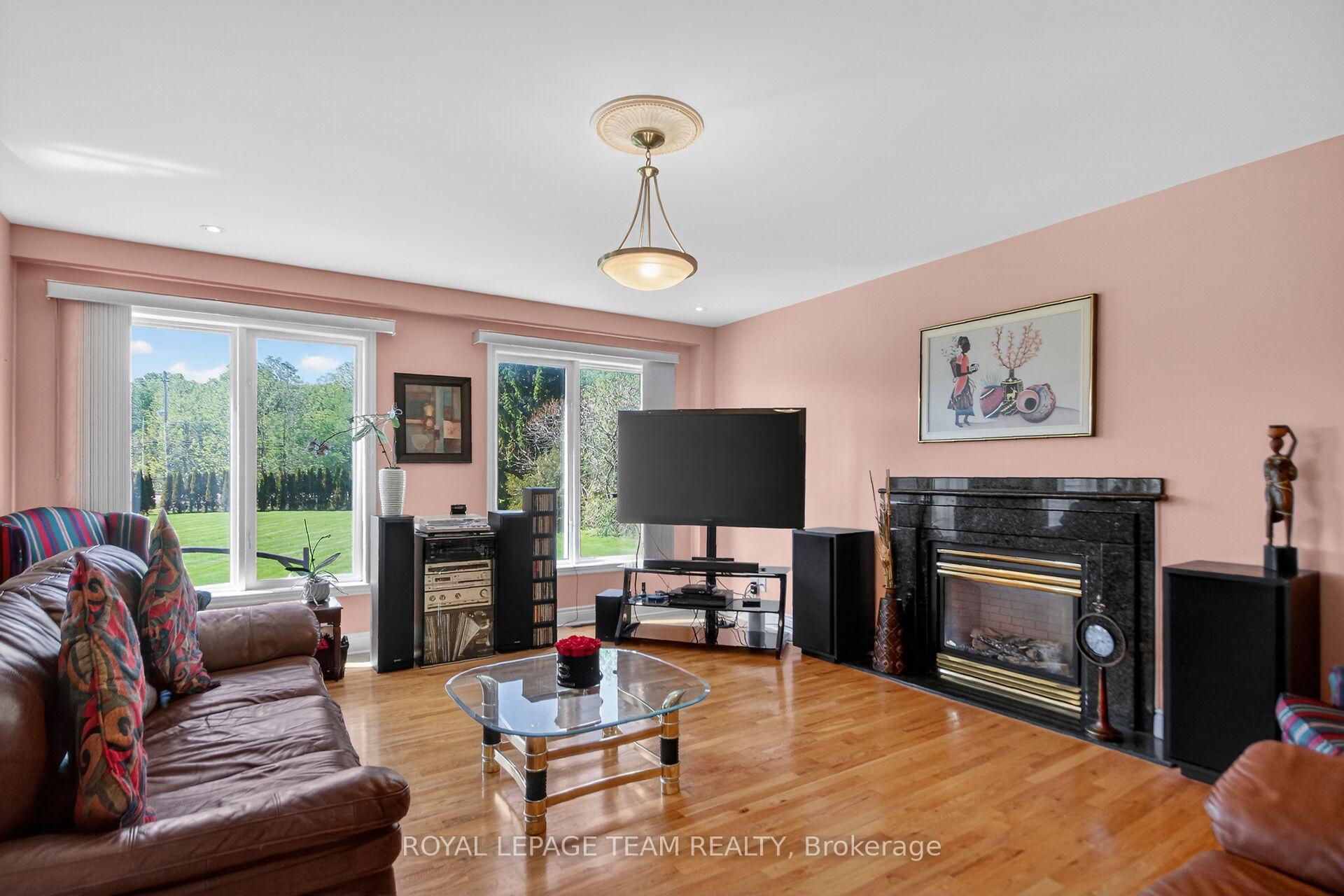 Photo 18 of 5472 Wicklow Drive, Ottawa, Manotick Village & Manotick Estates — HOMEH
