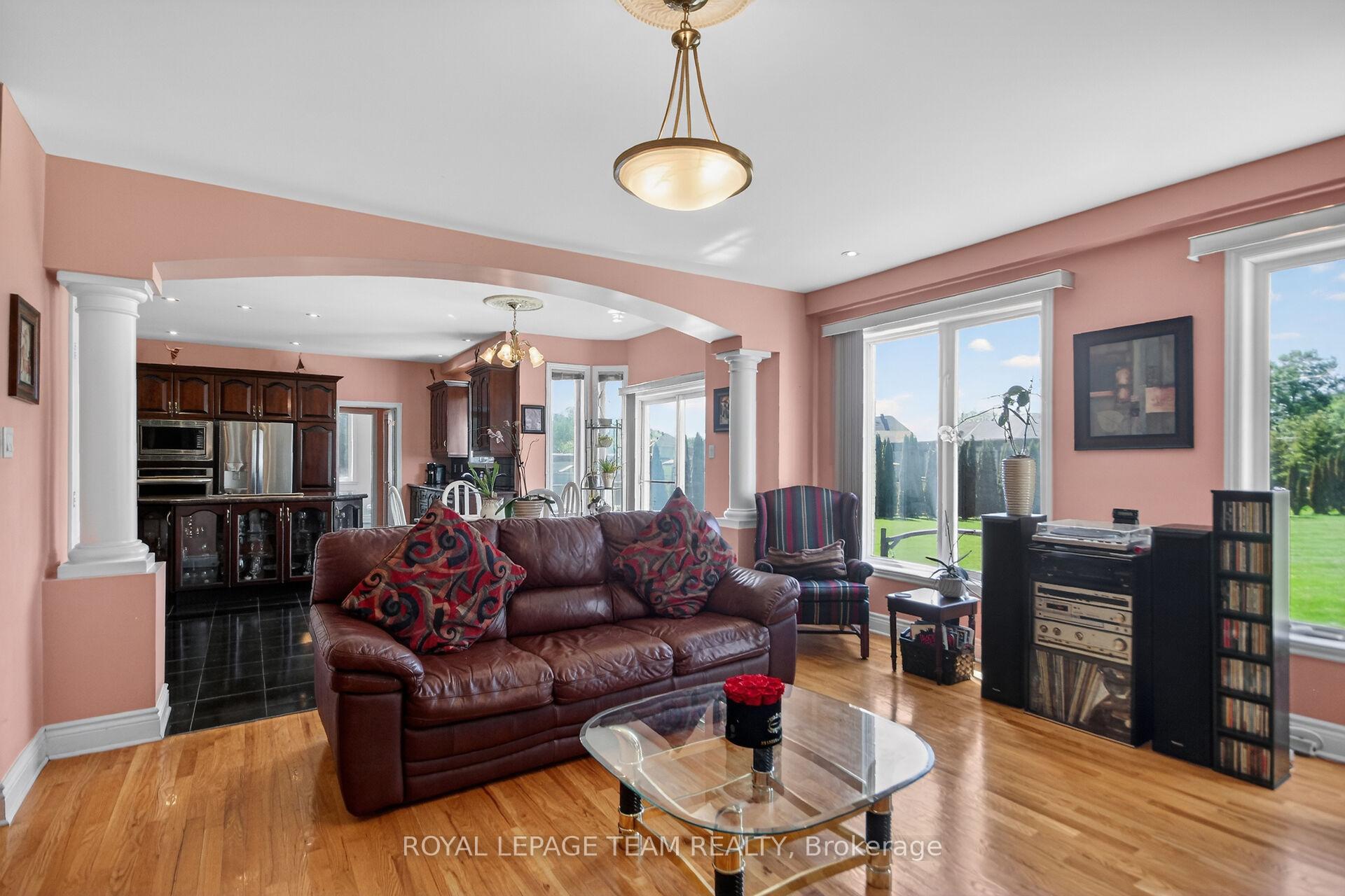 Photo 19 of 5472 Wicklow Drive, Ottawa, Manotick Village & Manotick Estates — HOMEH