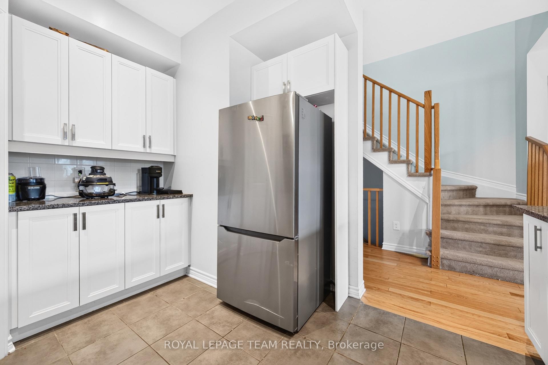 Photo 6 of 132 Larimar Circle, Ottawa, Riverside South/Gloucester Glen — HOMEH