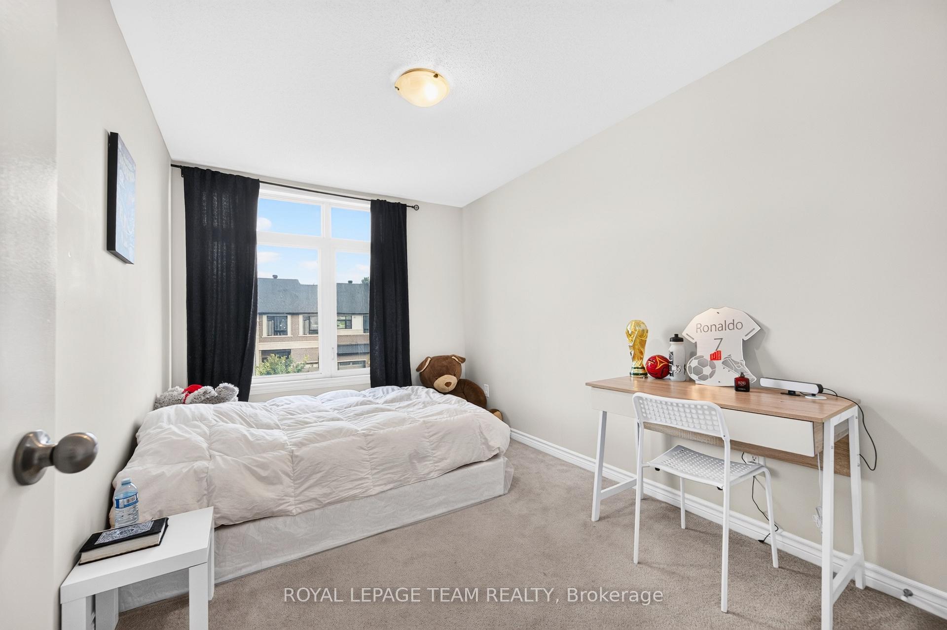 Photo 11 of 132 Larimar Circle, Ottawa, Riverside South/Gloucester Glen — HOMEH