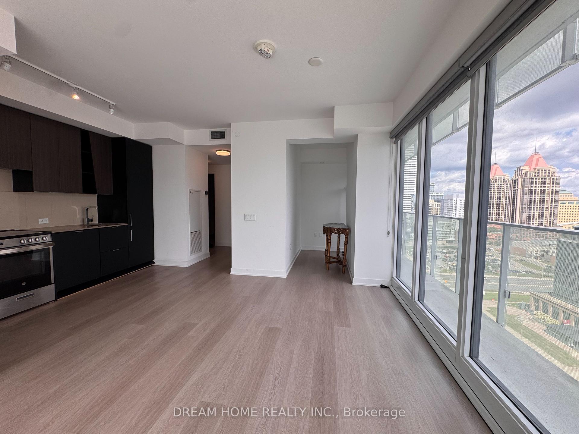 Photo 6 of Unit 1504, 3883 Quartz Road, Mississauga, City Centre — HOMEH