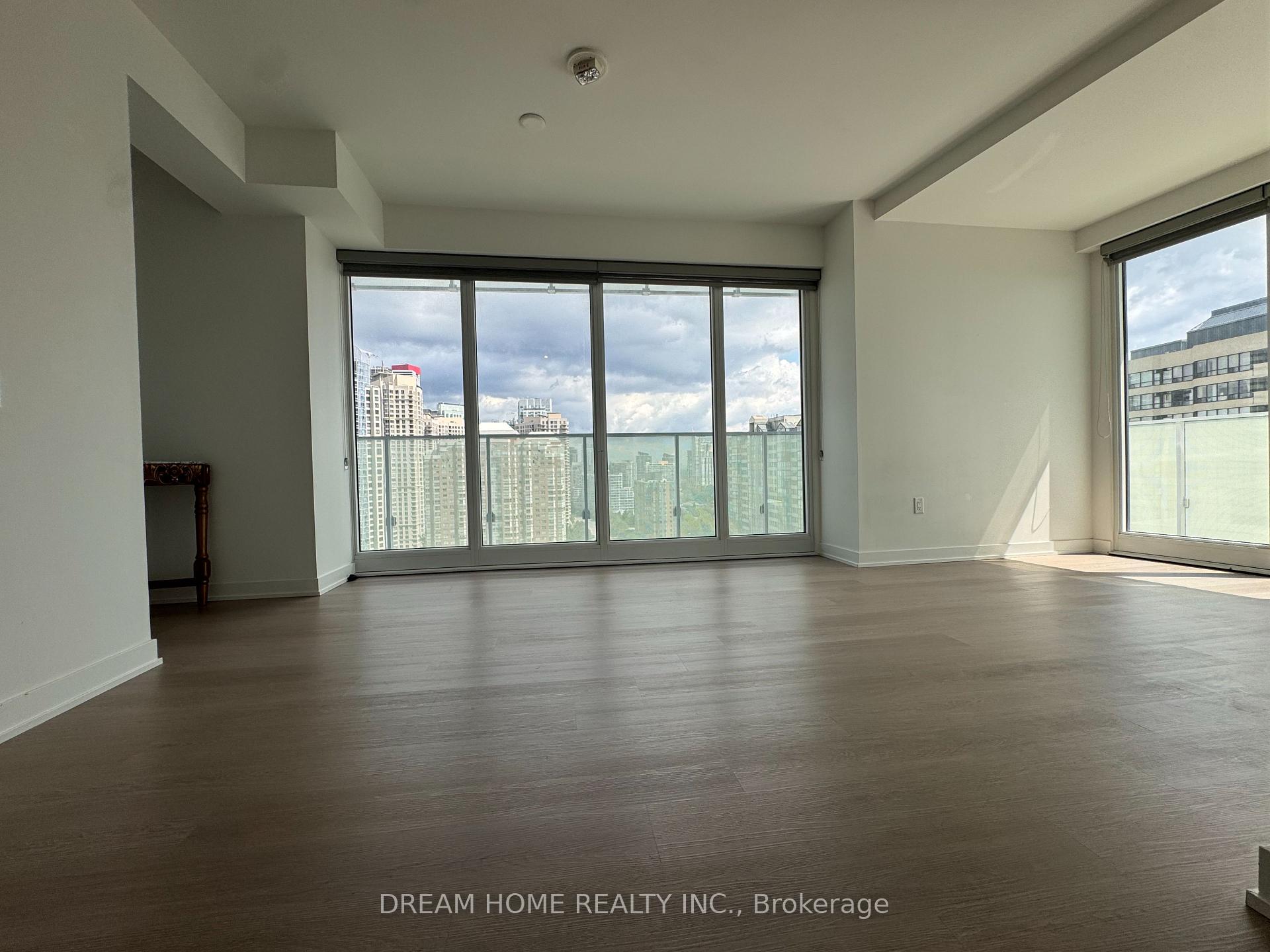 Photo 9 of Unit 1504, 3883 Quartz Road, Mississauga, City Centre — HOMEH