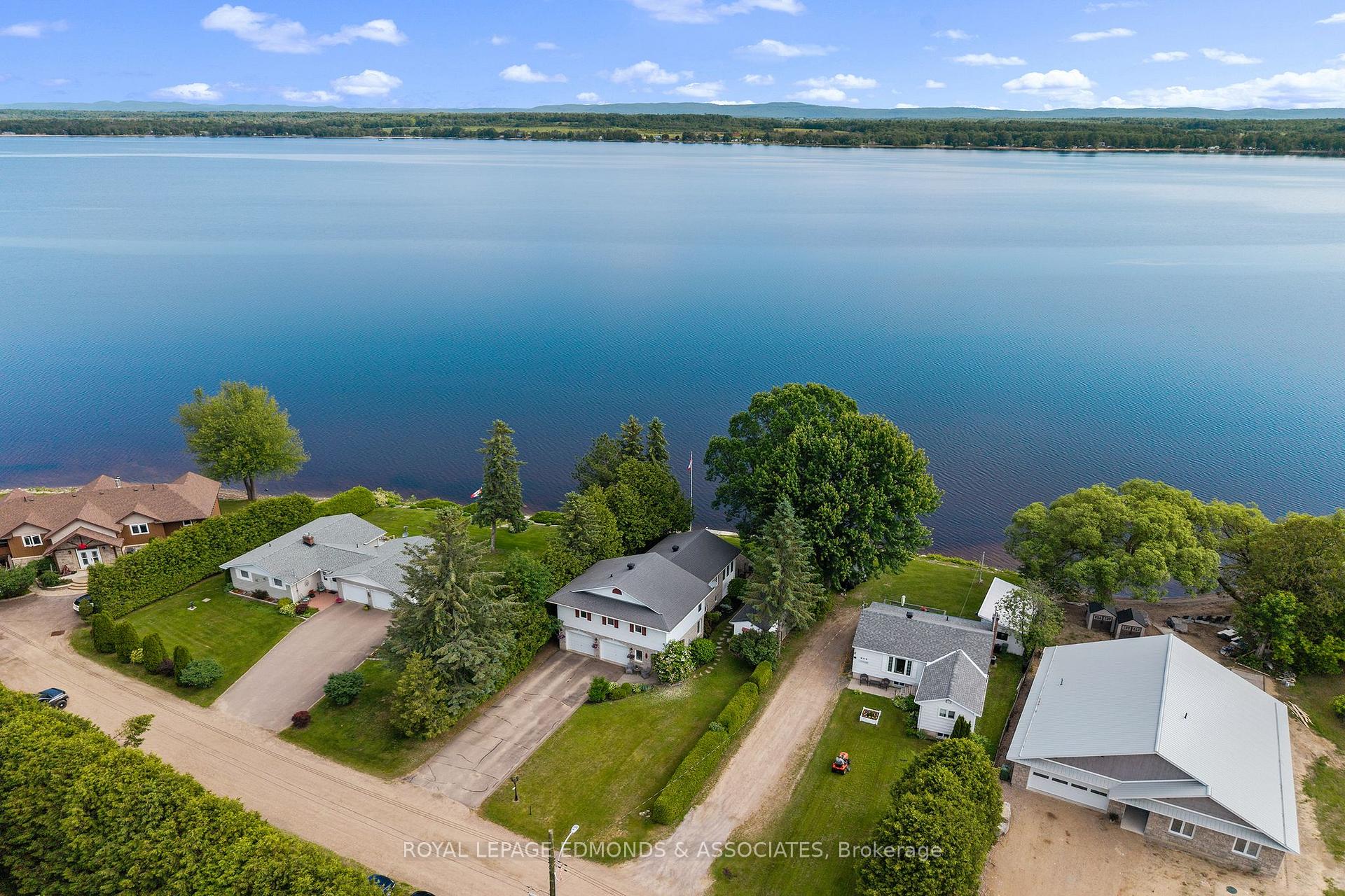 Photo of 907 Cedar Lane