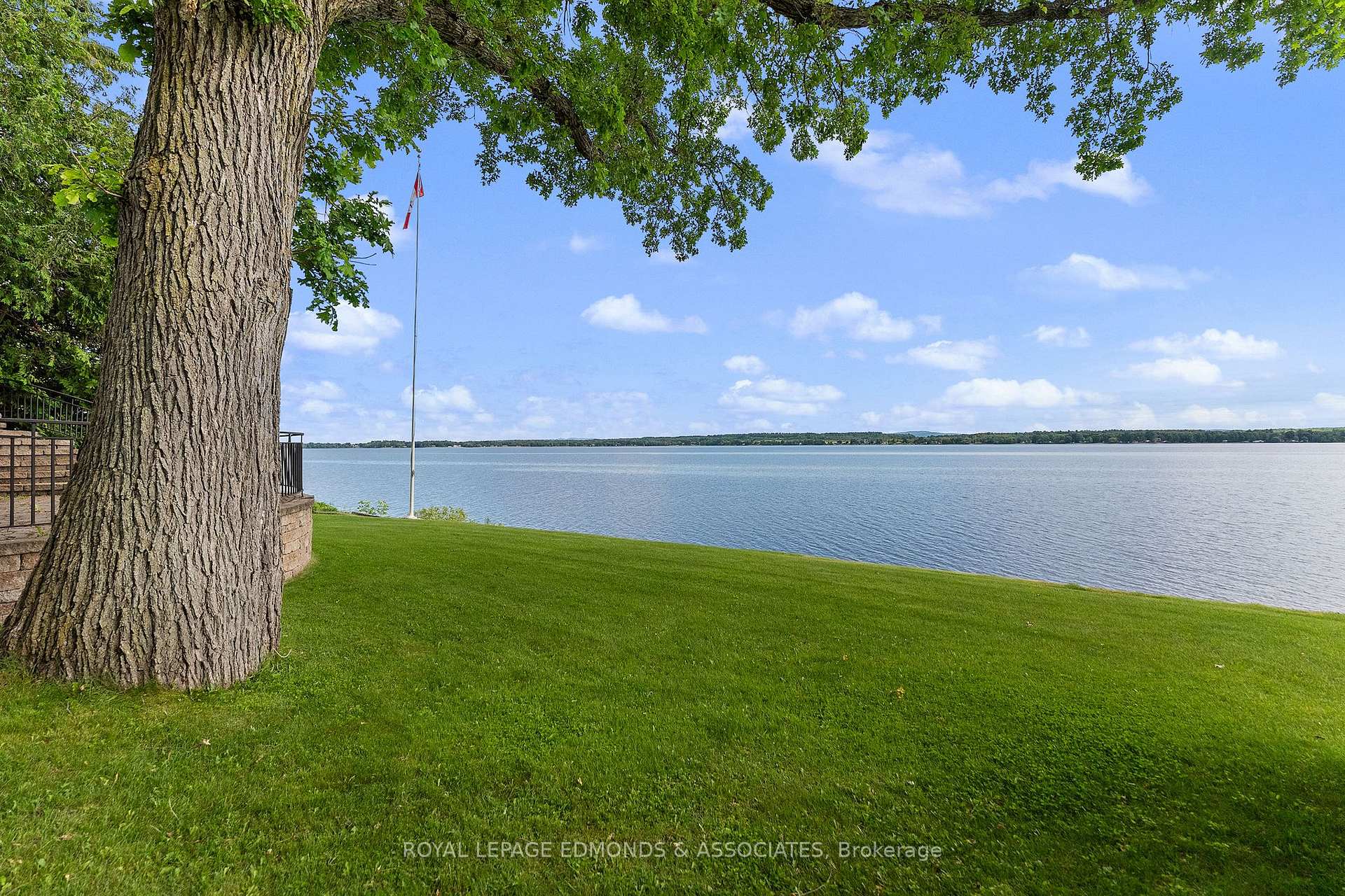 Photo 5 of 907 Cedar Lane, Pembroke, Pembroke — HOMEH