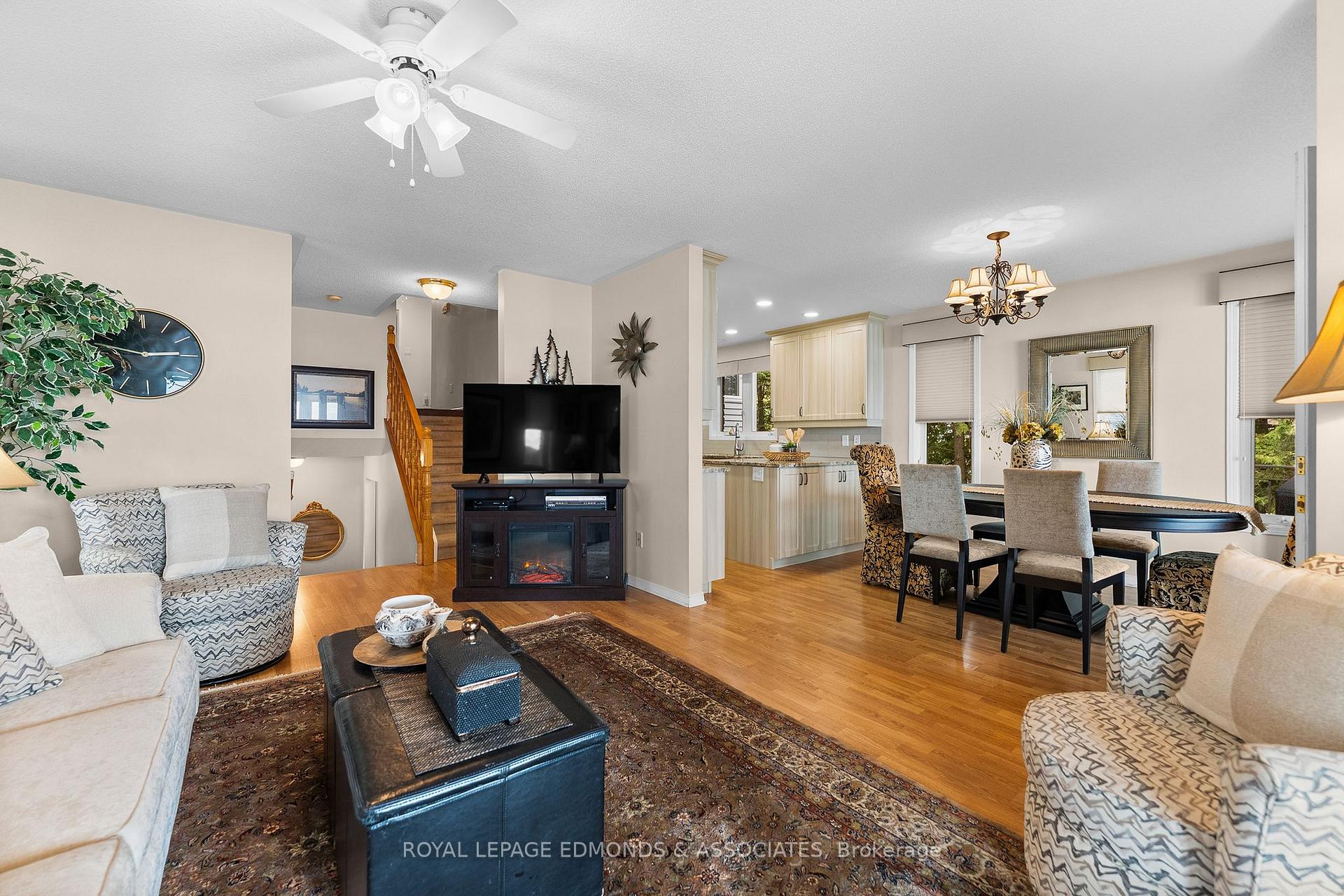 Photo 10 of 907 Cedar Lane, Pembroke, Pembroke — HOMEH