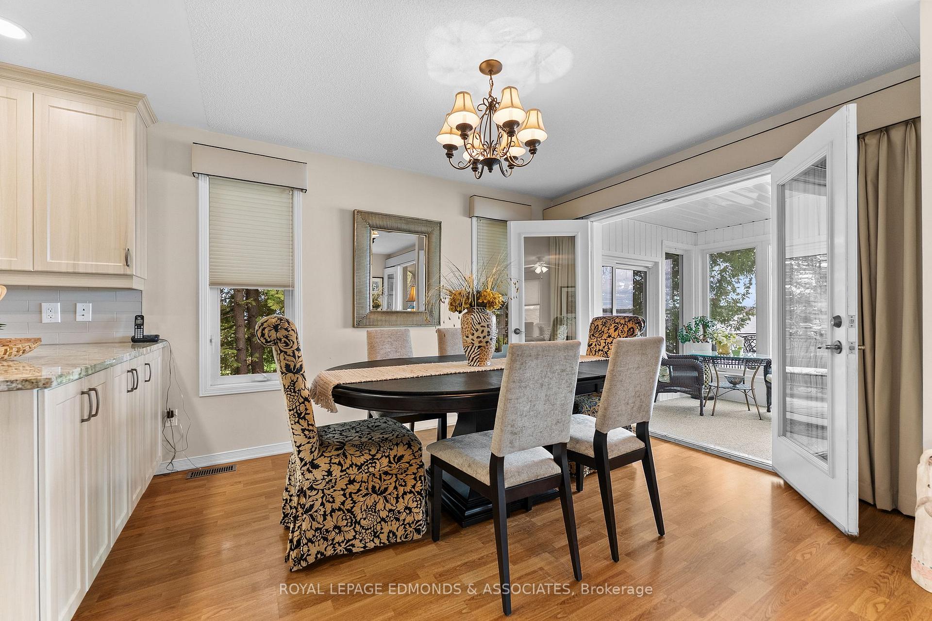 Photo 14 of 907 Cedar Lane, Pembroke, Pembroke — HOMEH