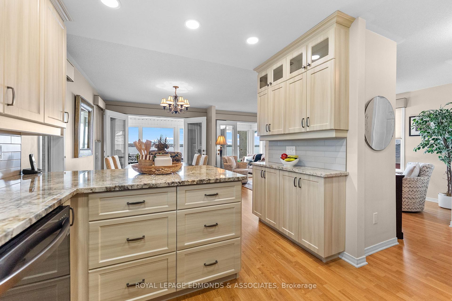 Photo 19 of 907 Cedar Lane, Pembroke, Pembroke — HOMEH