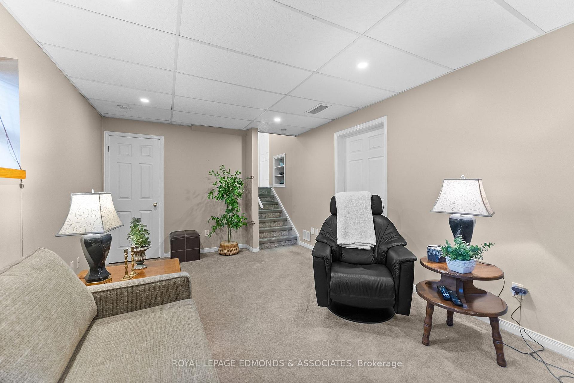 Photo 29 of 907 Cedar Lane, Pembroke, Pembroke — HOMEH