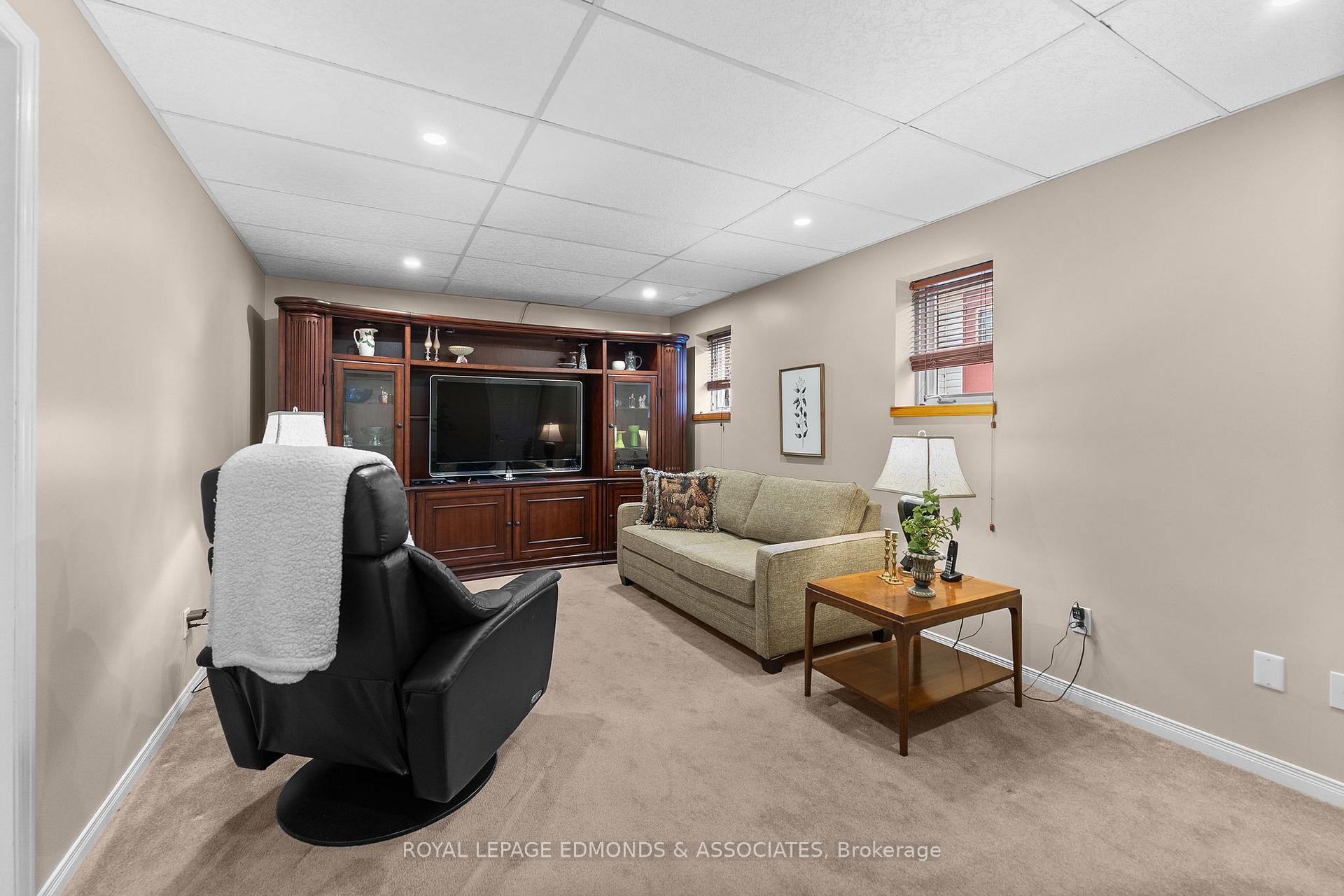Photo 30 of 907 Cedar Lane, Pembroke, Pembroke — HOMEH