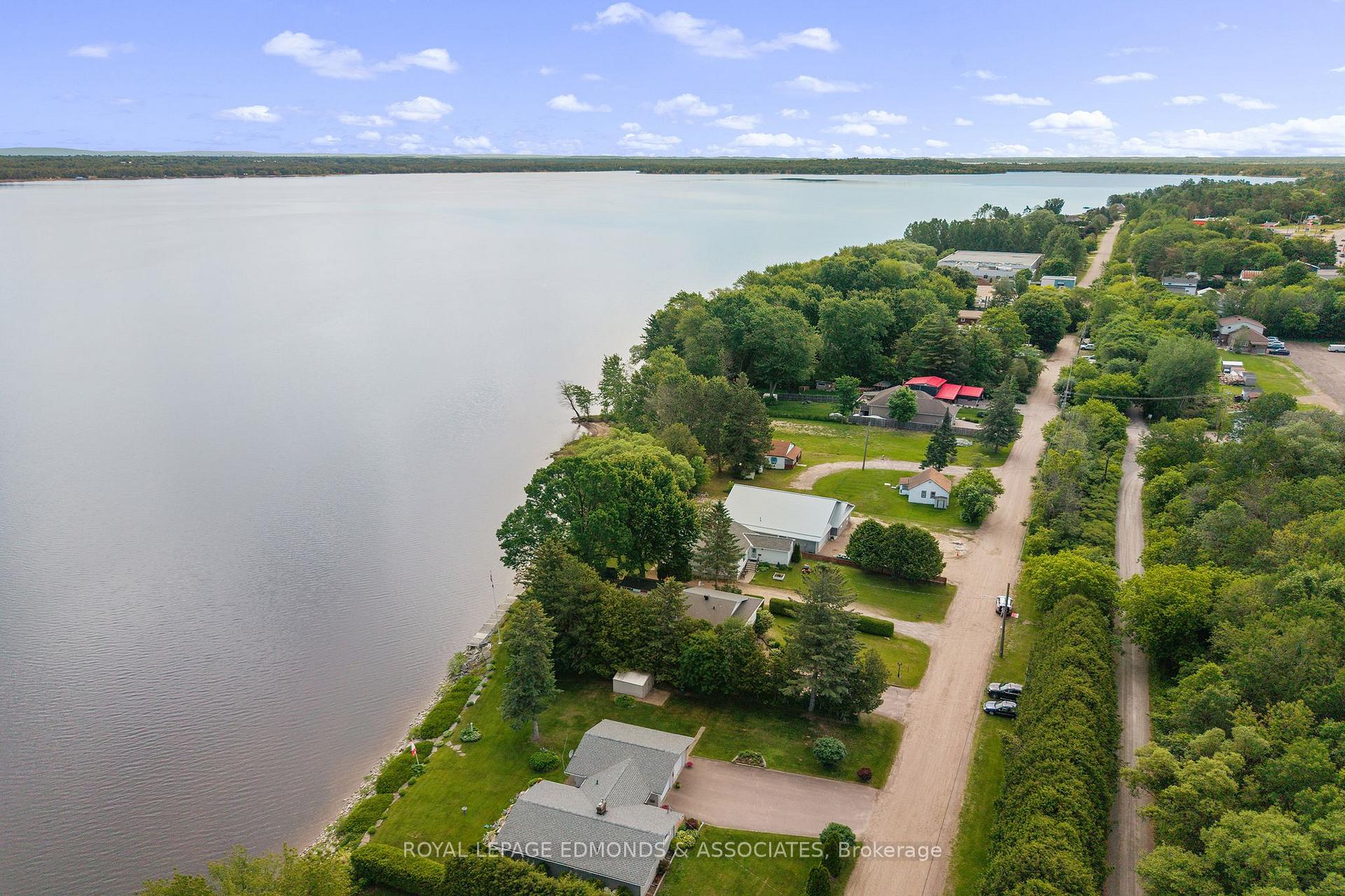 Photo 48 of 907 Cedar Lane, Pembroke, Pembroke — HOMEH