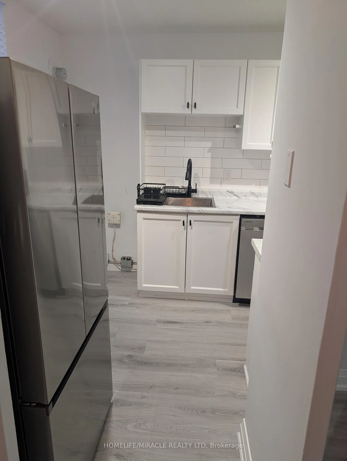Front of Unit 724, 350 Quigley Road