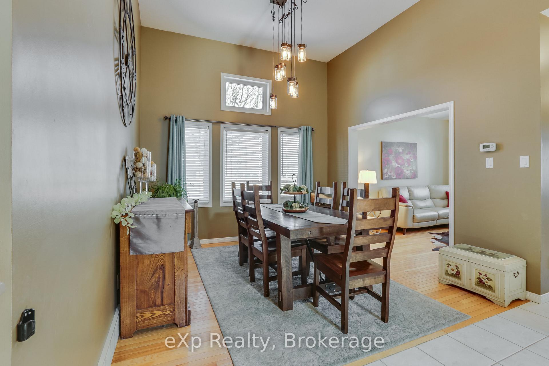 Photo 9 of 547 Forest Creek Place, London, East A — HOMEH