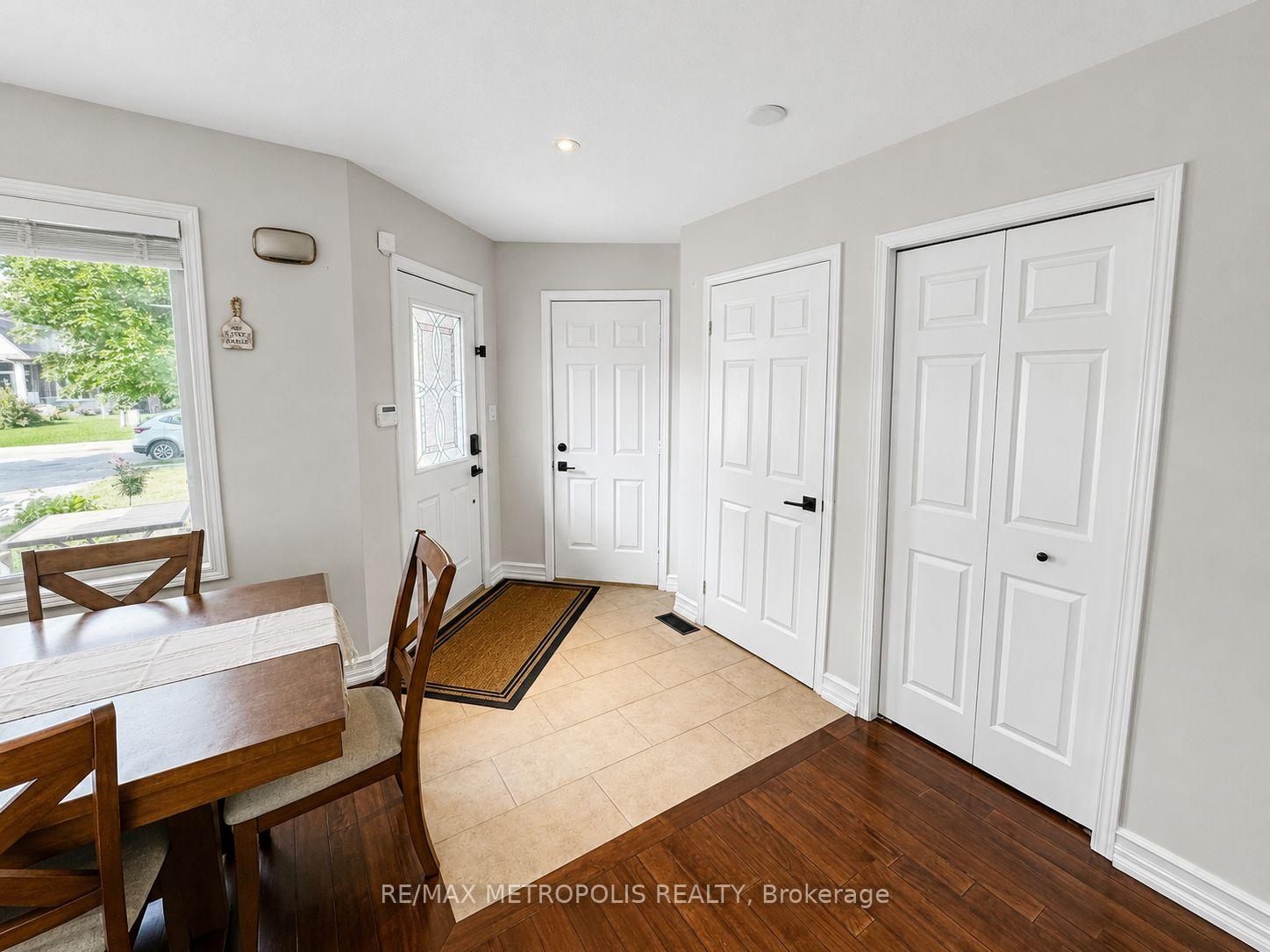Photo 9 of 46 Whiterock Avenue, Hamilton, Villages of Glancaster — HOMEH
