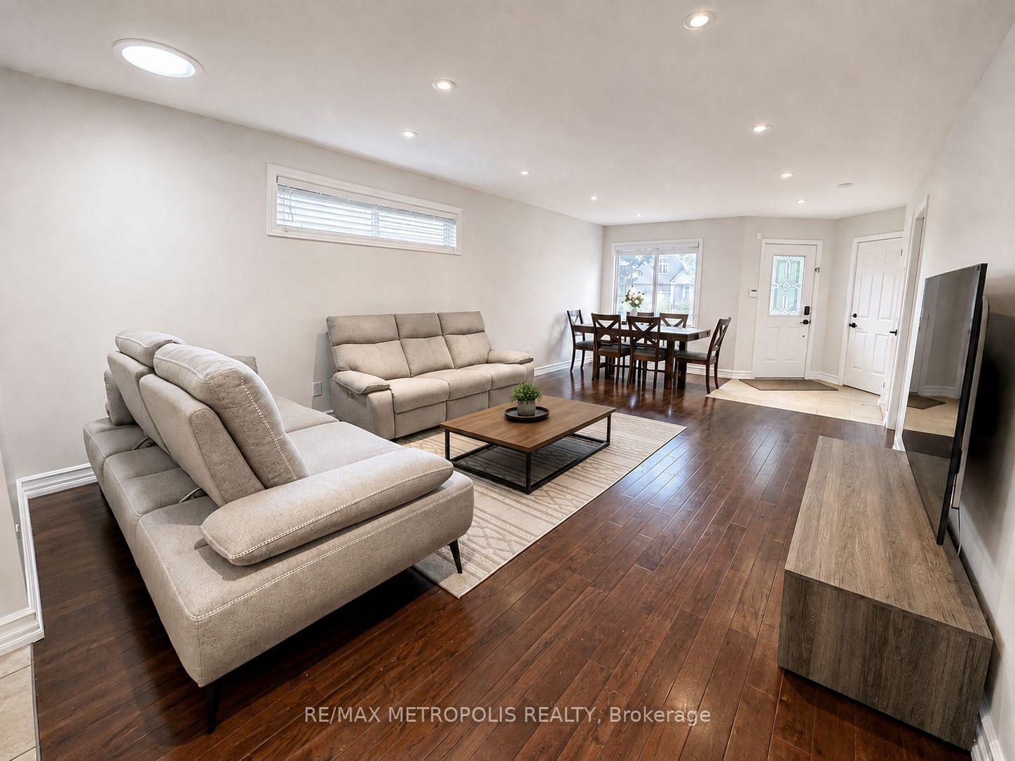 Photo 11 of 46 Whiterock Avenue, Hamilton, Villages of Glancaster — HOMEH