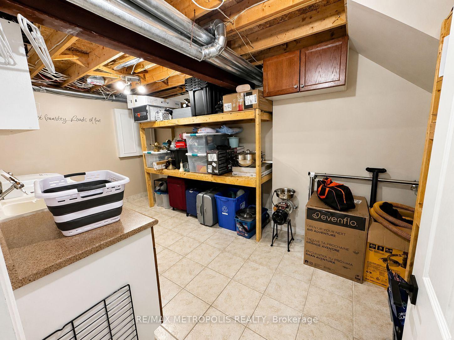 Photo 29 of 46 Whiterock Avenue, Hamilton, Villages of Glancaster — HOMEH