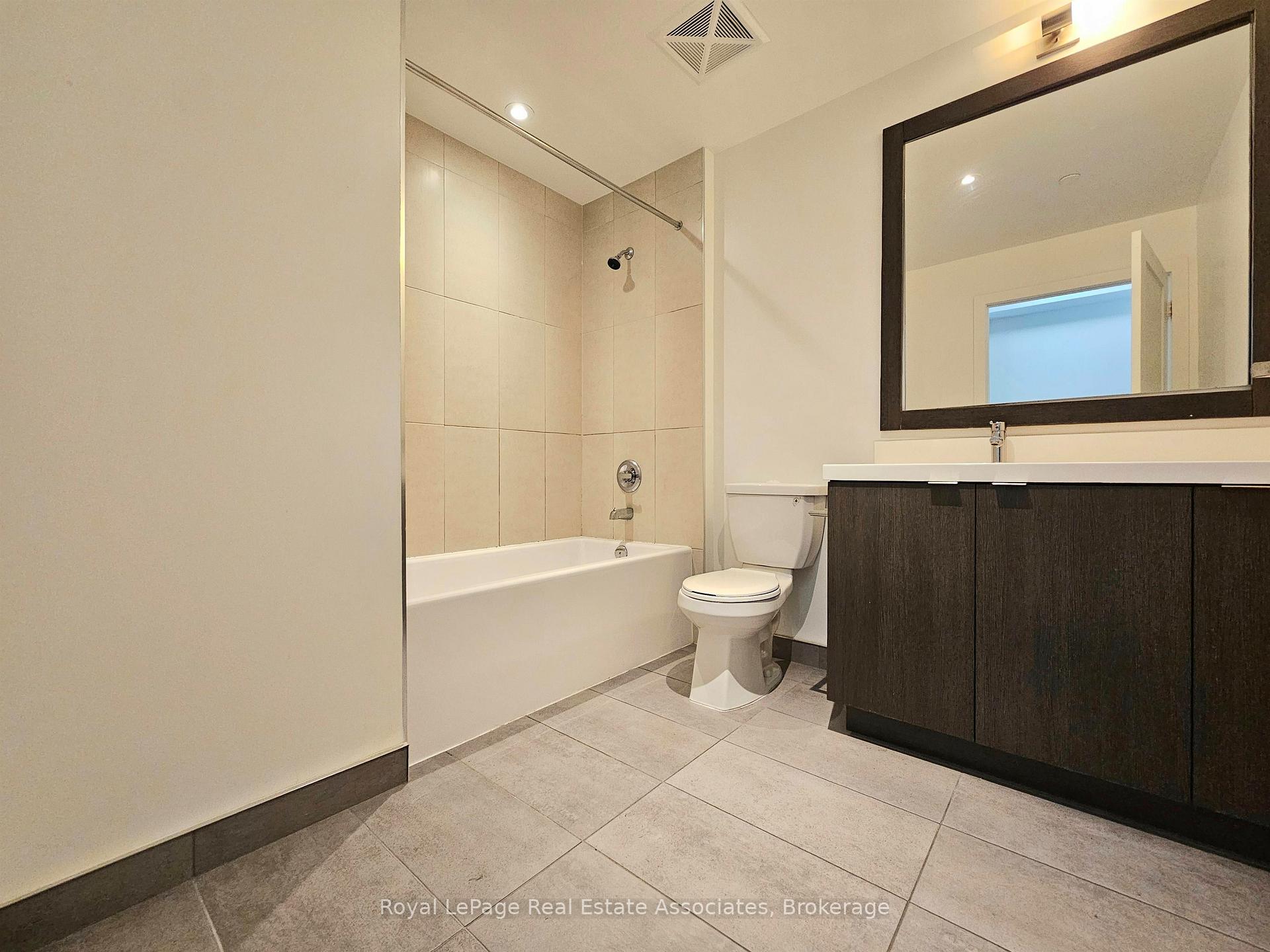 Photo 8 of Unit 3019, 9 Mabelle Avenue, Etobicoke, Islington-City Centre West — HOMEH