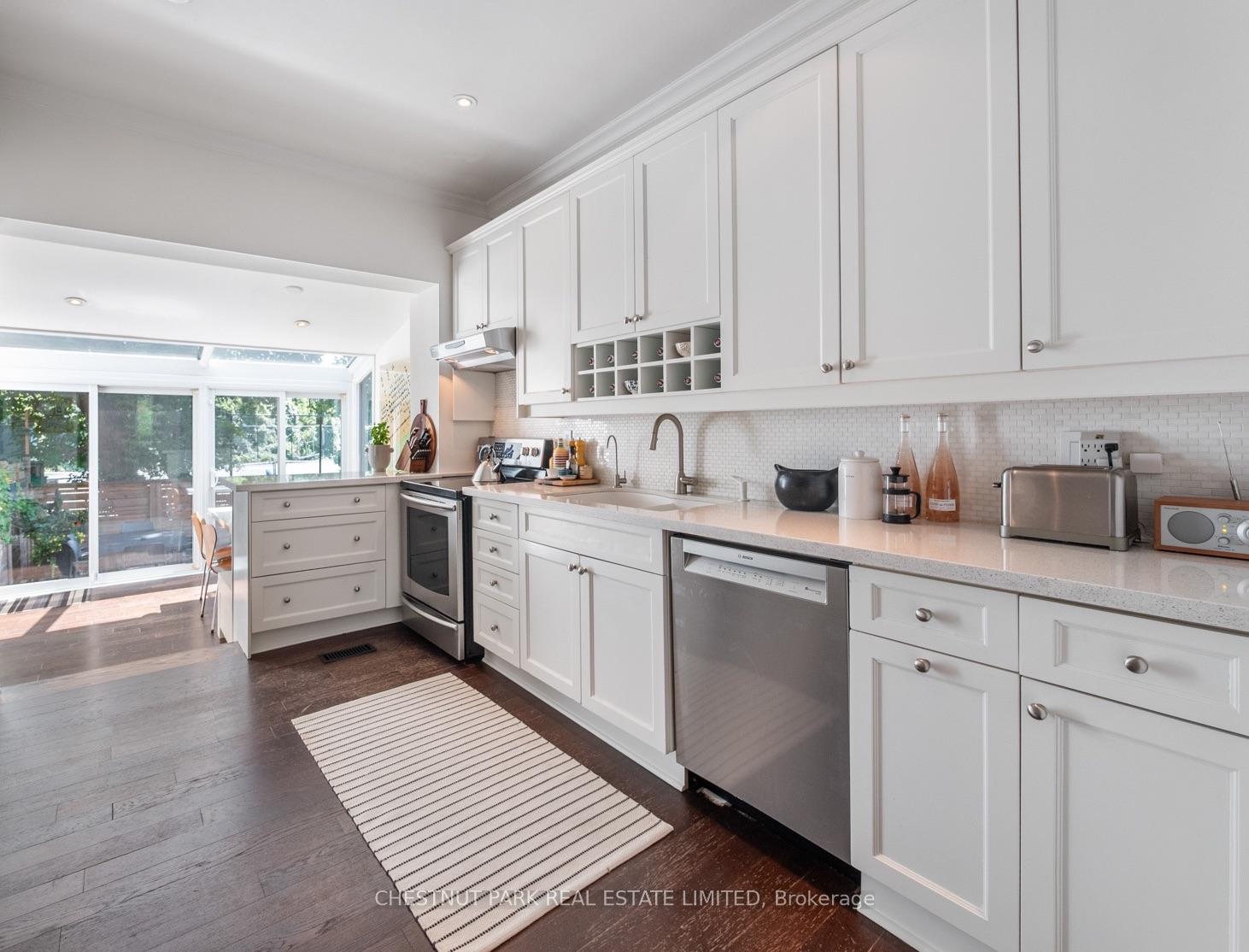 Photo 8 of 113 Cottingham Street, Toronto, Yonge-St. Clair — HOMEH