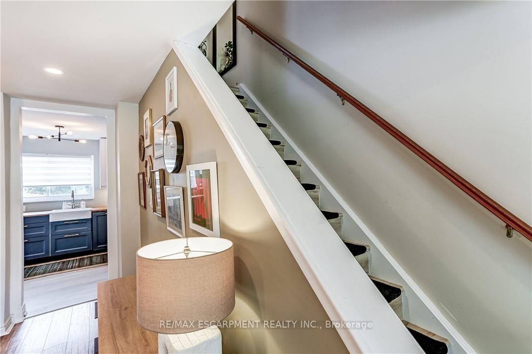 Photo 52 of 2488 Brookhurst Road, Mississauga, Clarkson — HOMEH