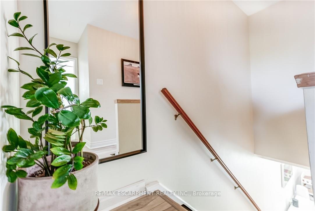 Photo 91 of 2488 Brookhurst Road, Mississauga, Clarkson — HOMEH