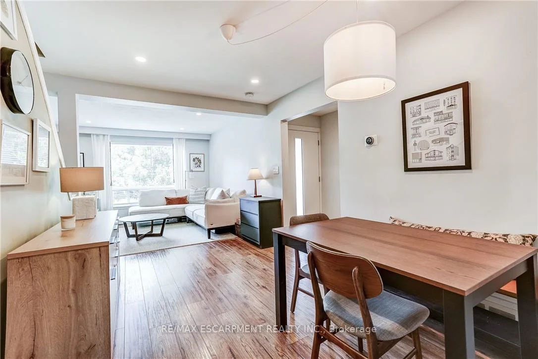 Photo 34 of 2488 Brookhurst Road, Mississauga, Clarkson — HOMEH