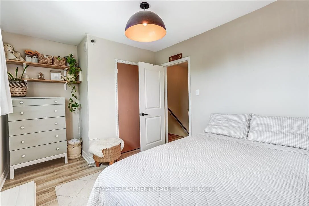 Photo 87 of 2488 Brookhurst Road, Mississauga, Clarkson — HOMEH
