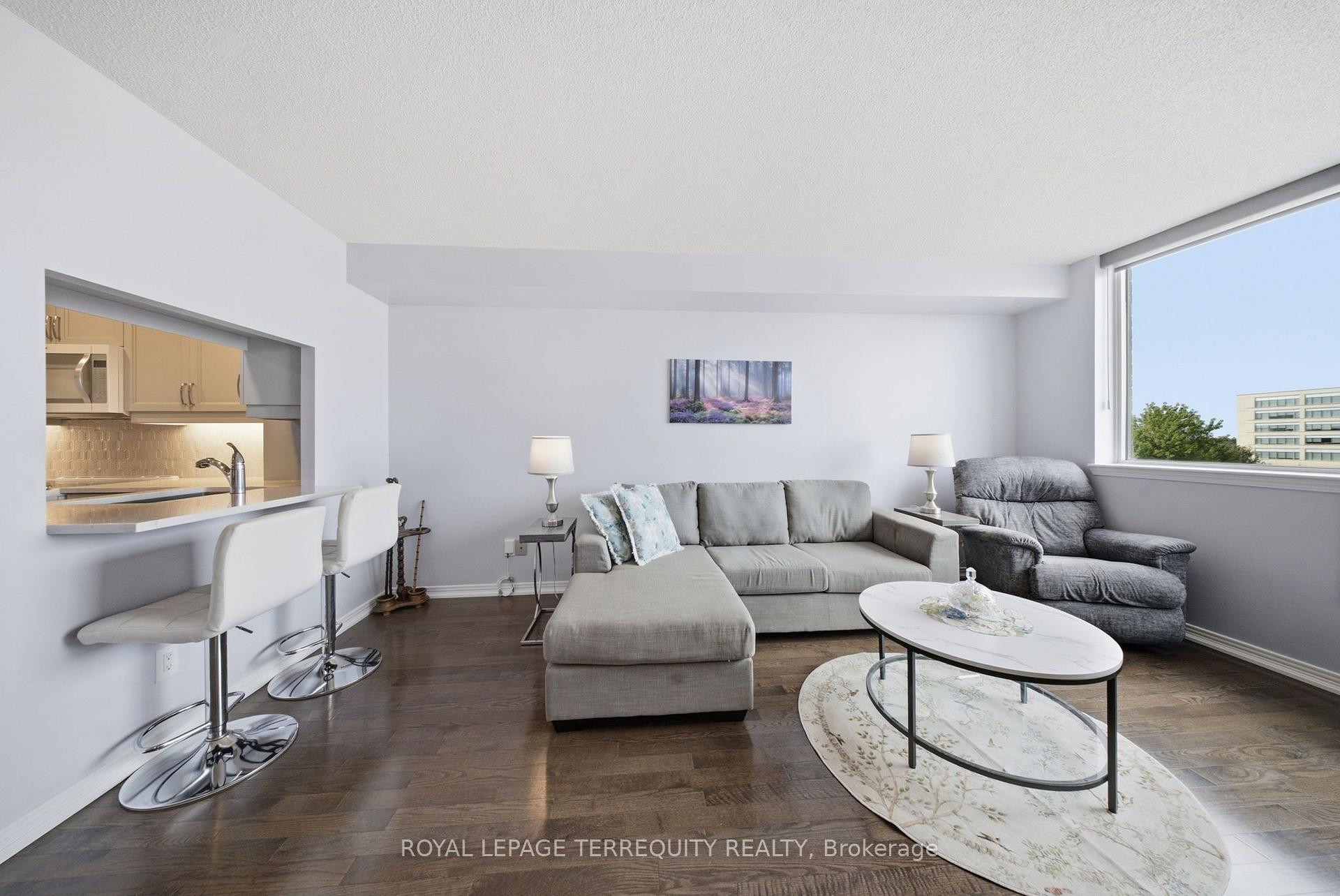 Photo 9 of Unit 606, 711 Rossland Road E, Whitby, Pringle Creek — HOMEH