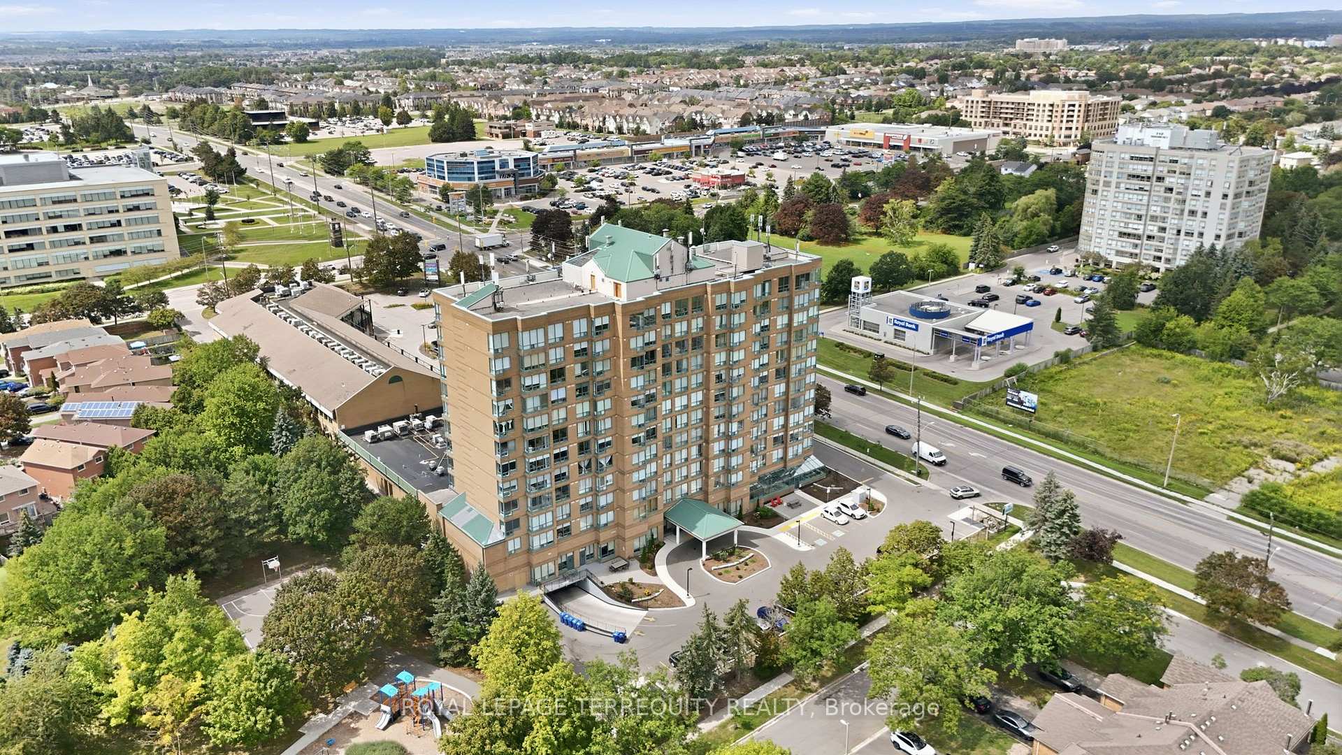 Photo 32 of Unit 606, 711 Rossland Road E, Whitby, Pringle Creek — HOMEH