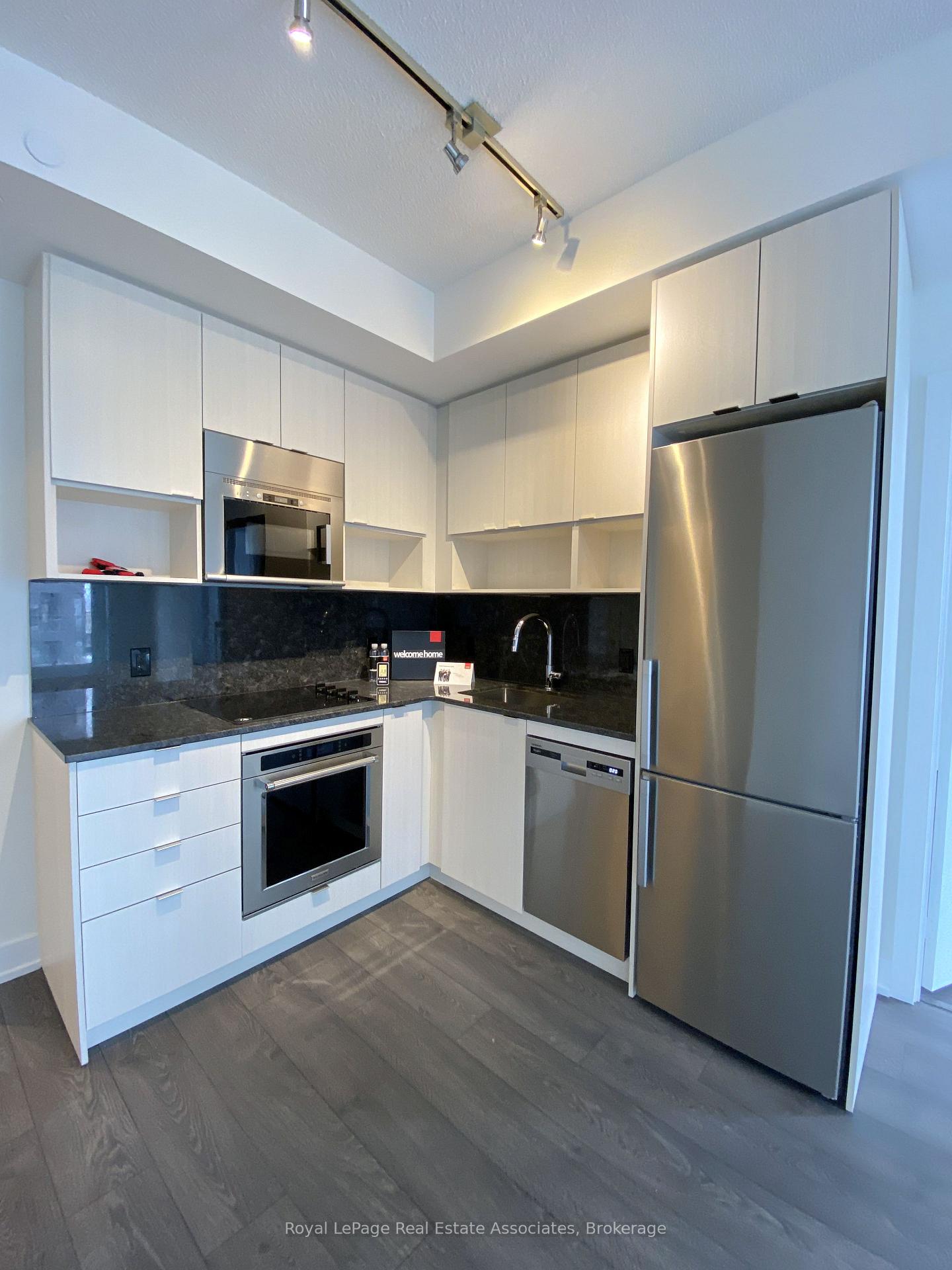 Photo 2 of Unit 3101, 7 Mabelle Avenue, Etobicoke, Islington-City Centre West — HOMEH