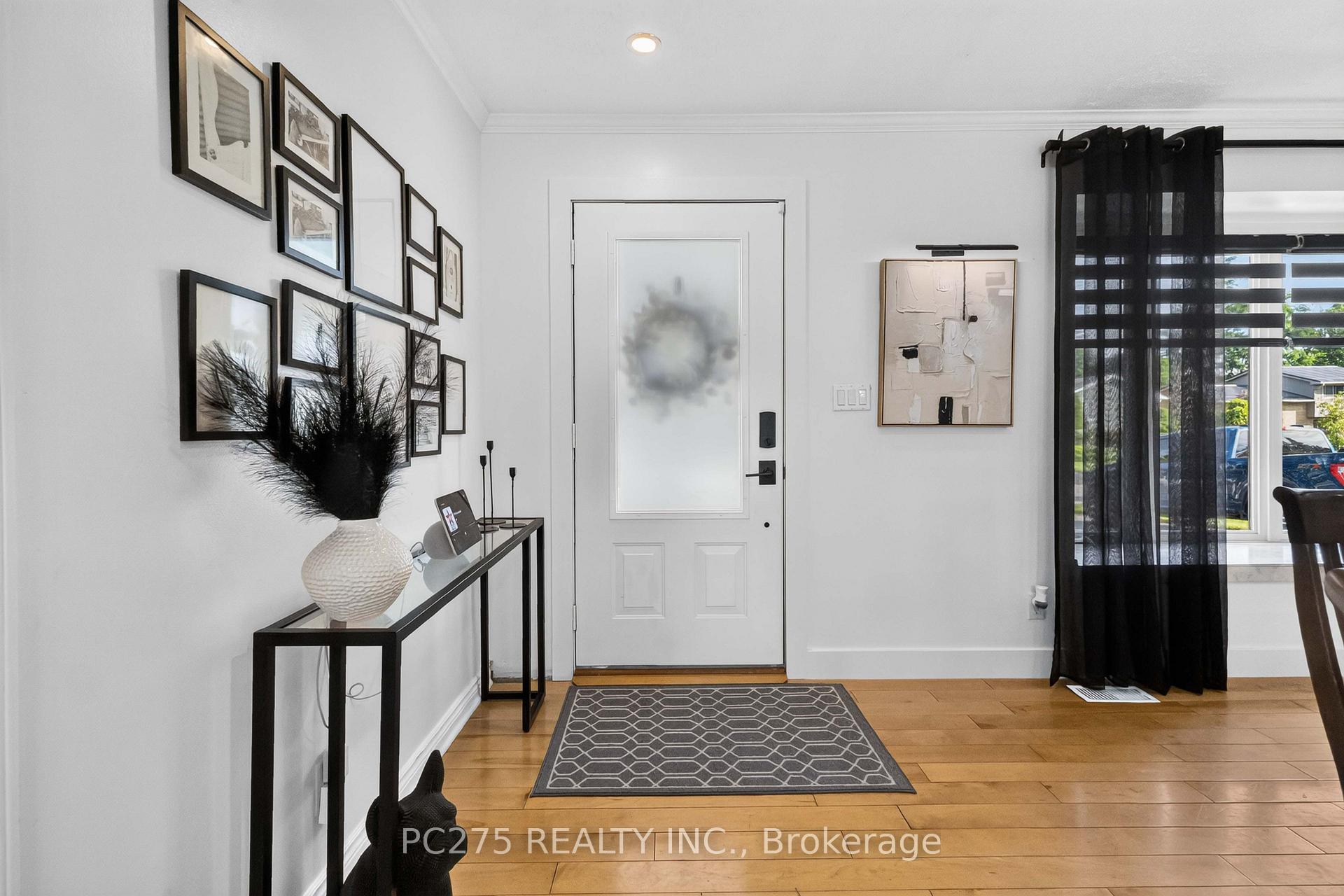 Photo 6 of 5 Field Road, London, South V — HOMEH