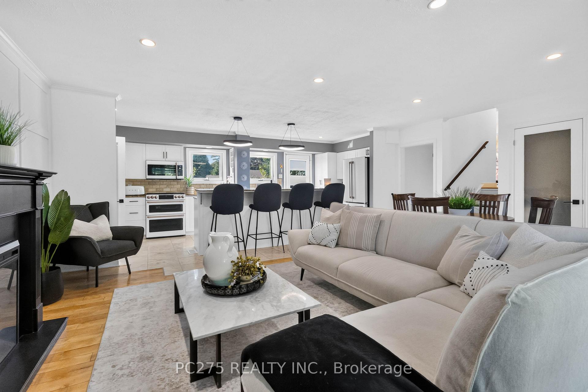 Photo 12 of 5 Field Road, London, South V — HOMEH