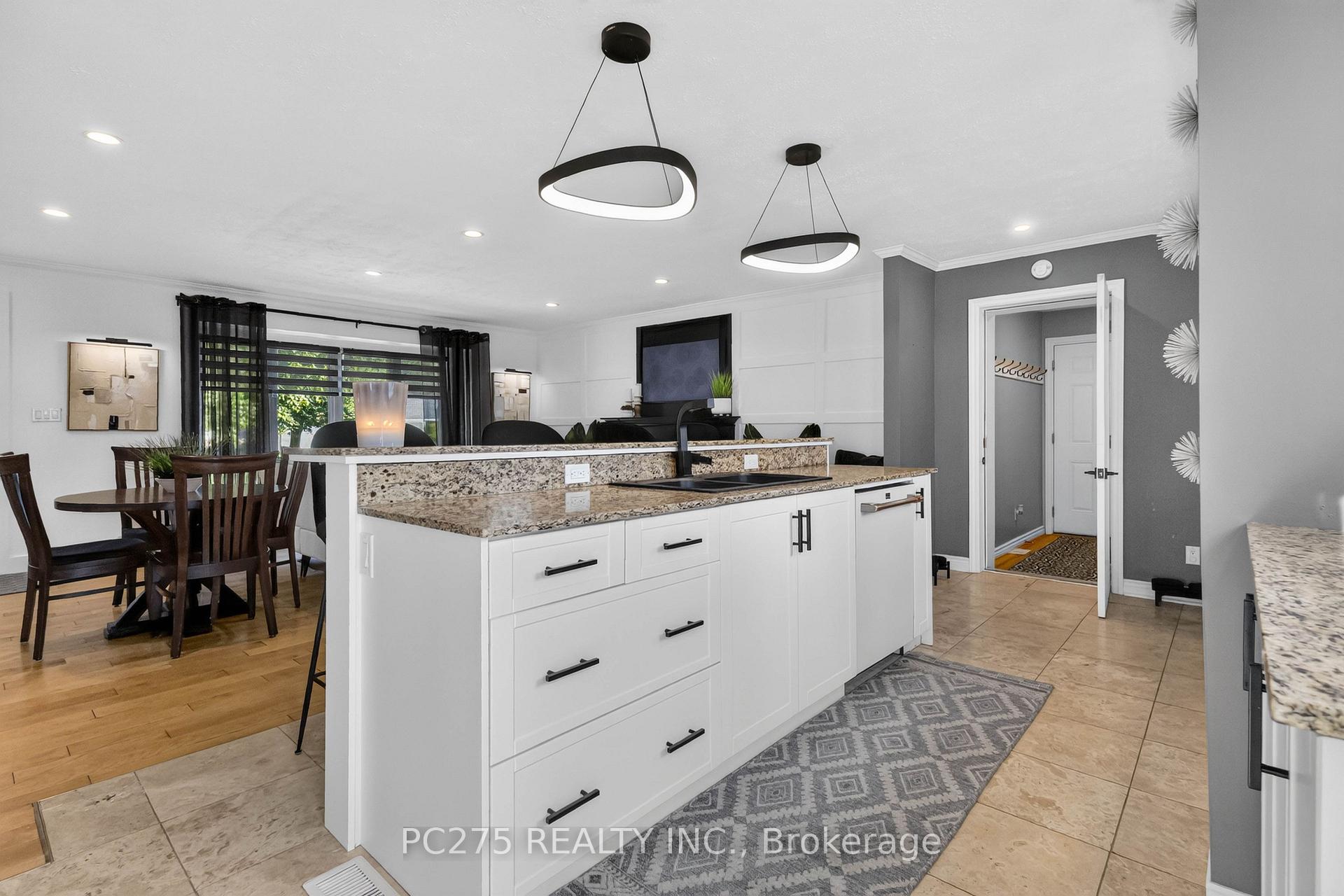 Photo 15 of 5 Field Road, London, South V — HOMEH