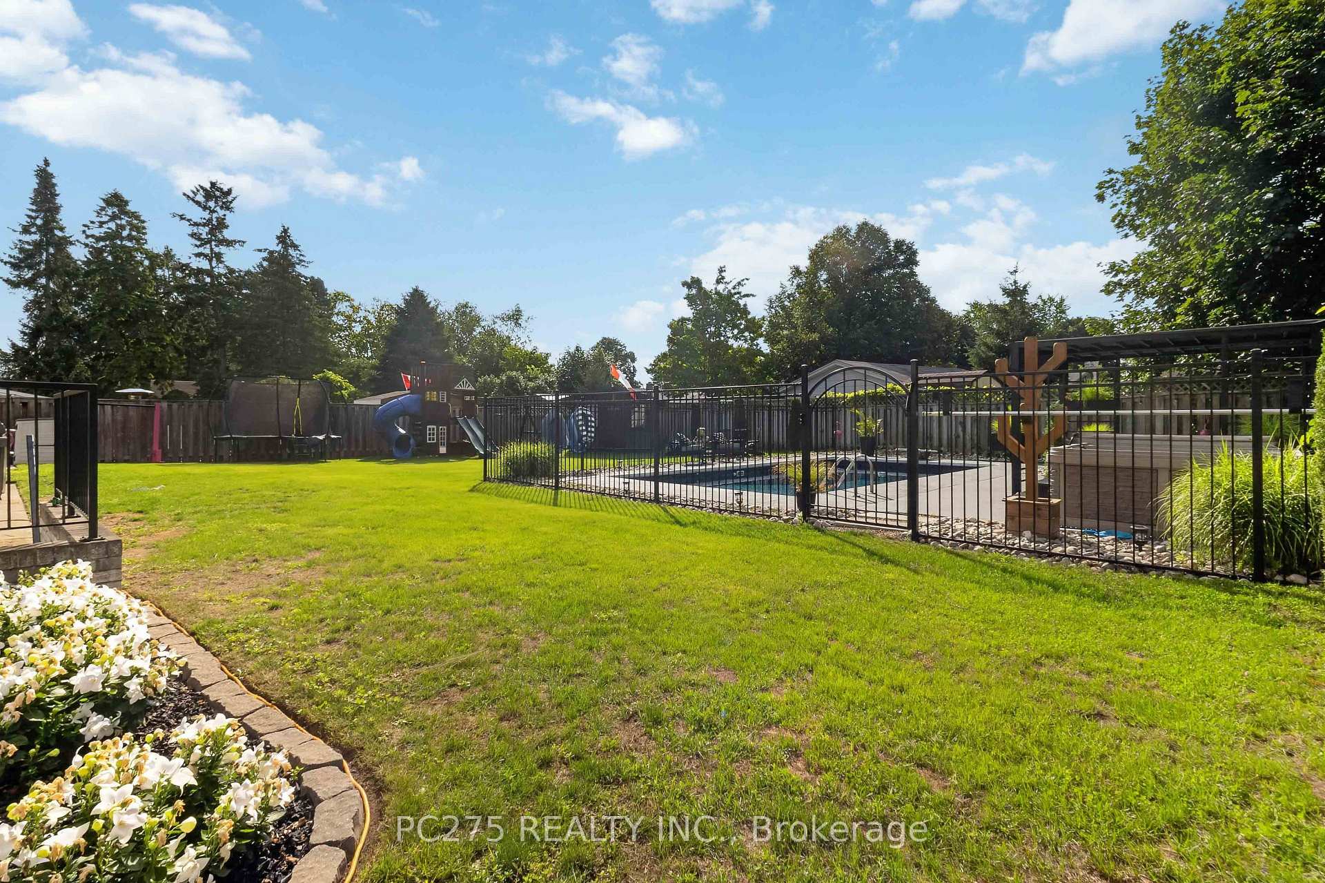 Photo 46 of 5 Field Road, London, South V — HOMEH