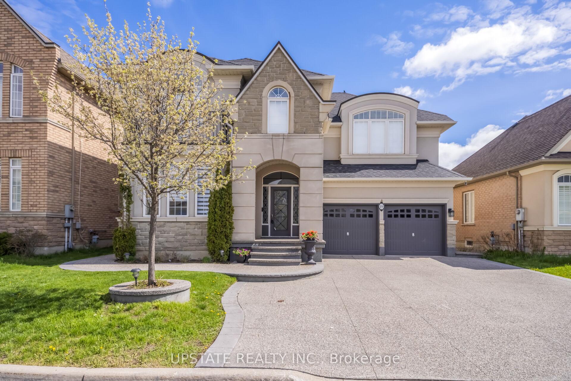 Photo 1 of 19 Eaglesprings Crescent, Brampton, Bram East — HOMEH
