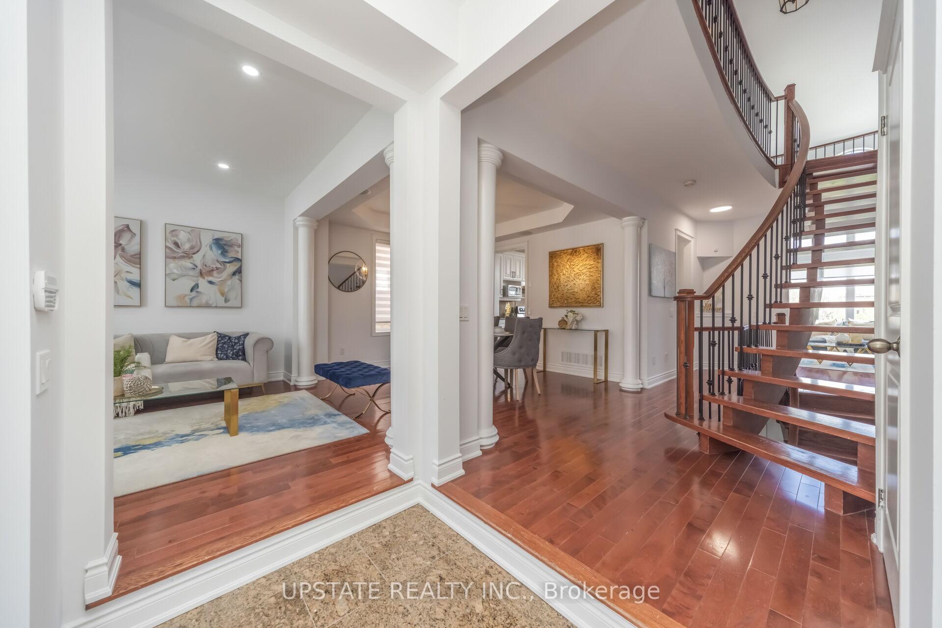 Photo 6 of 19 Eaglesprings Crescent, Brampton, Bram East — HOMEH