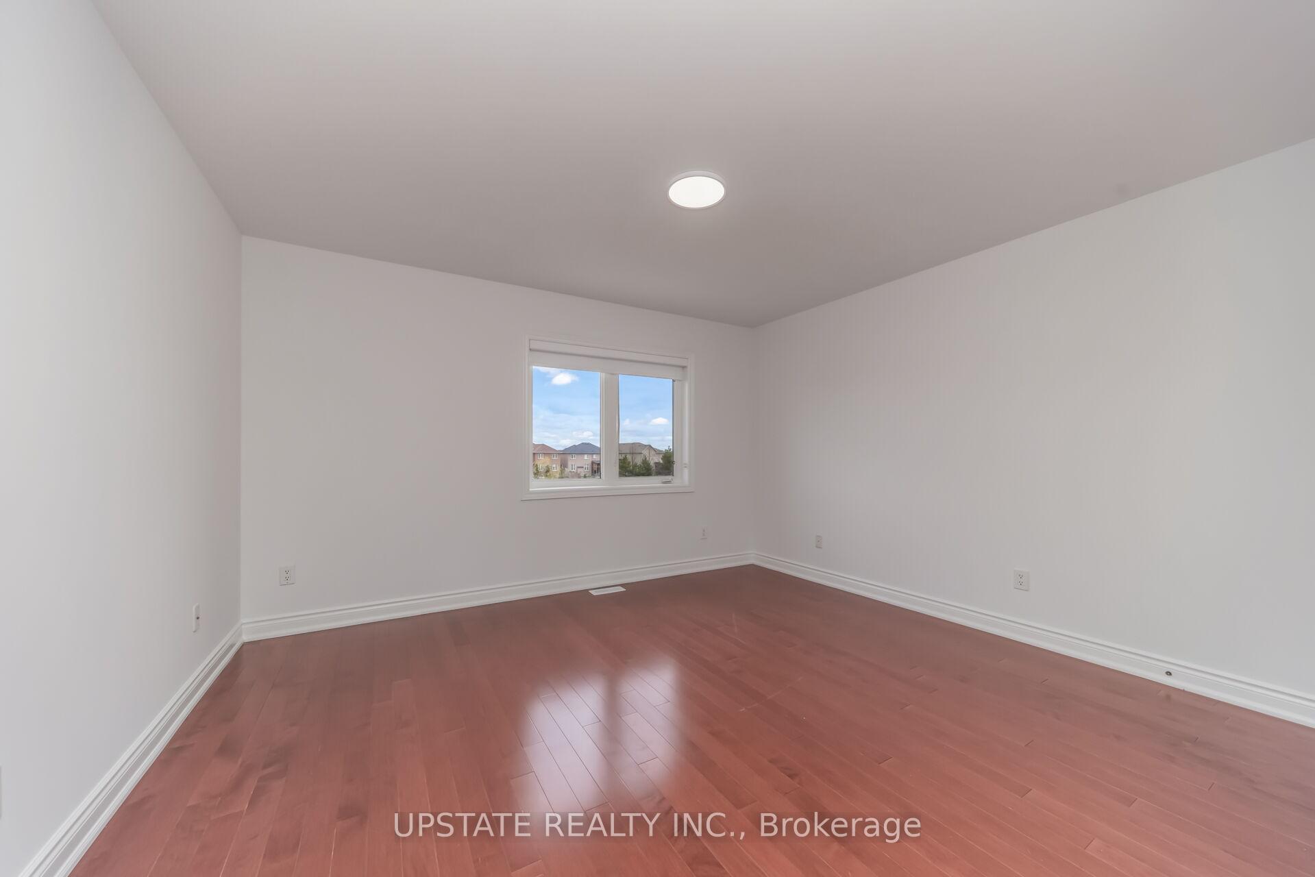 Photo 32 of 19 Eaglesprings Crescent, Brampton, Bram East — HOMEH