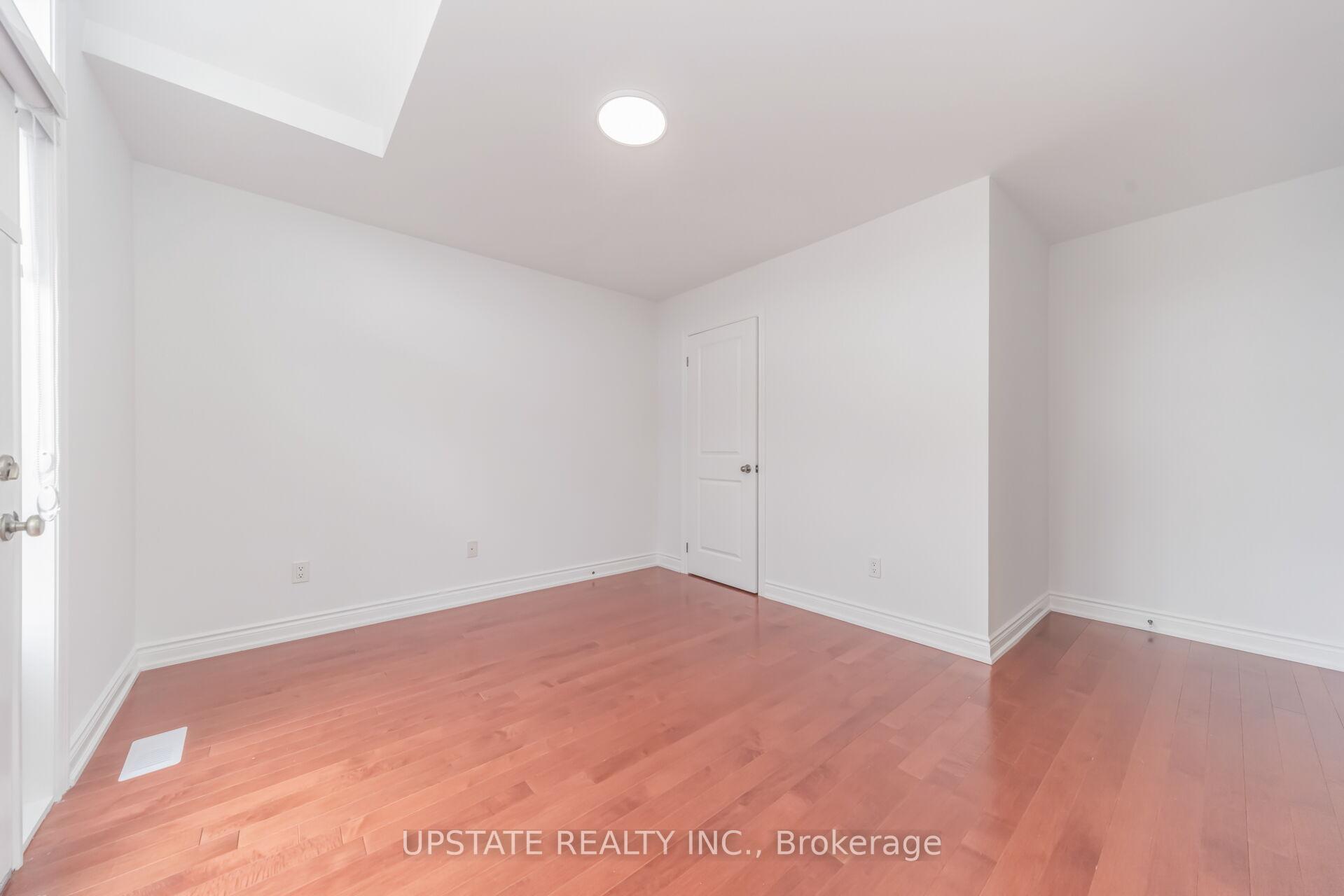 Photo 36 of 19 Eaglesprings Crescent, Brampton, Bram East — HOMEH