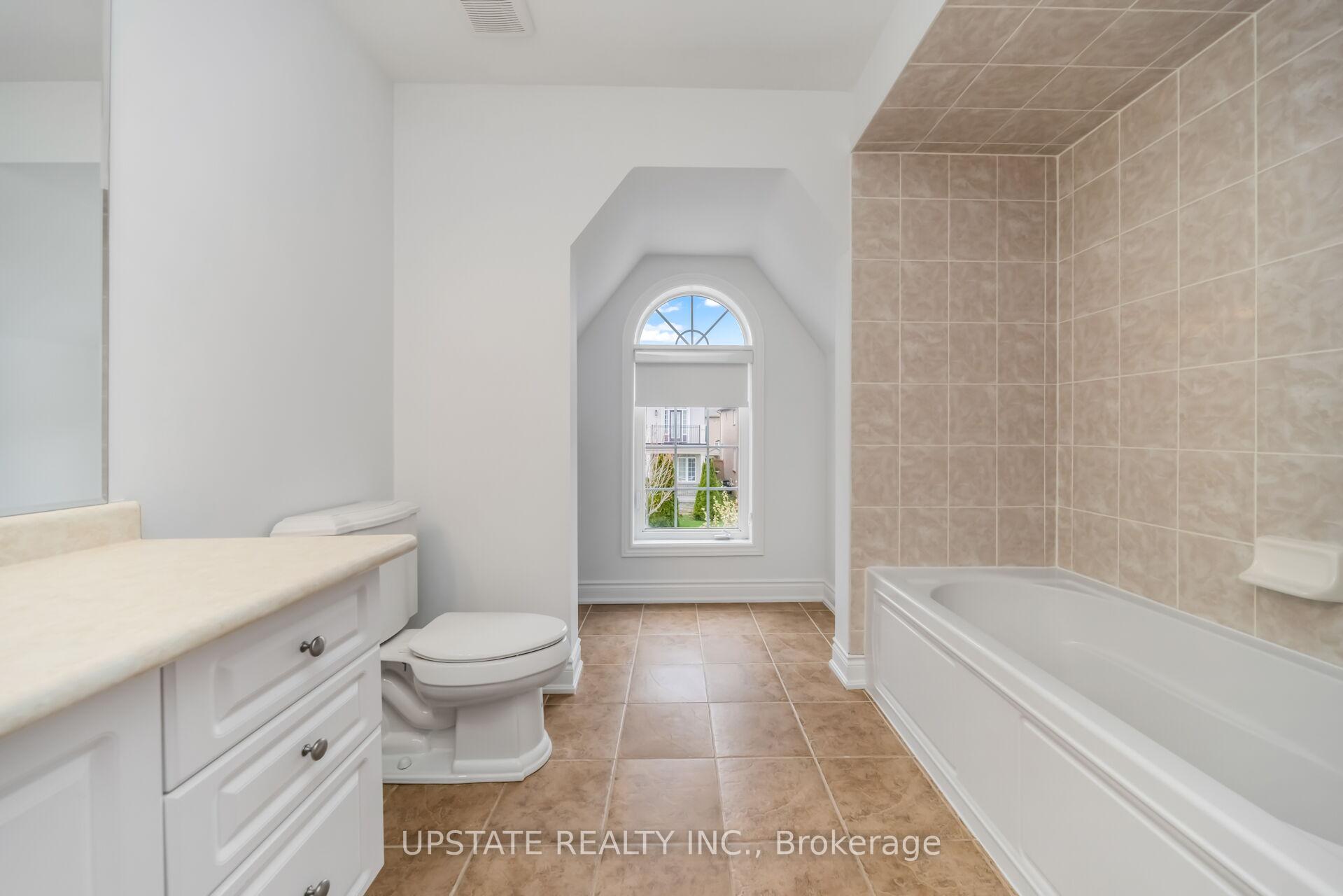 Photo 38 of 19 Eaglesprings Crescent, Brampton, Bram East — HOMEH